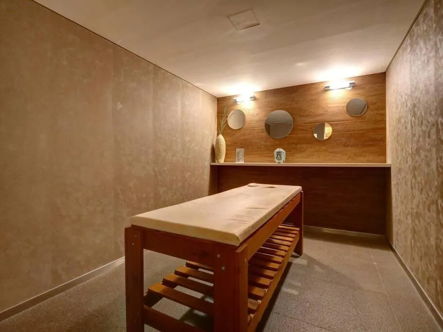 Massage in Nido at Quartier del Polo