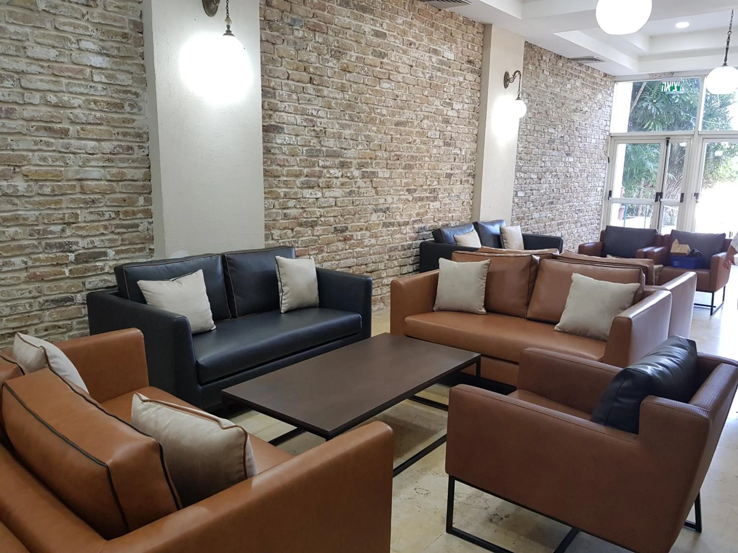 Lobby or reception in Royal Plaza Hotel