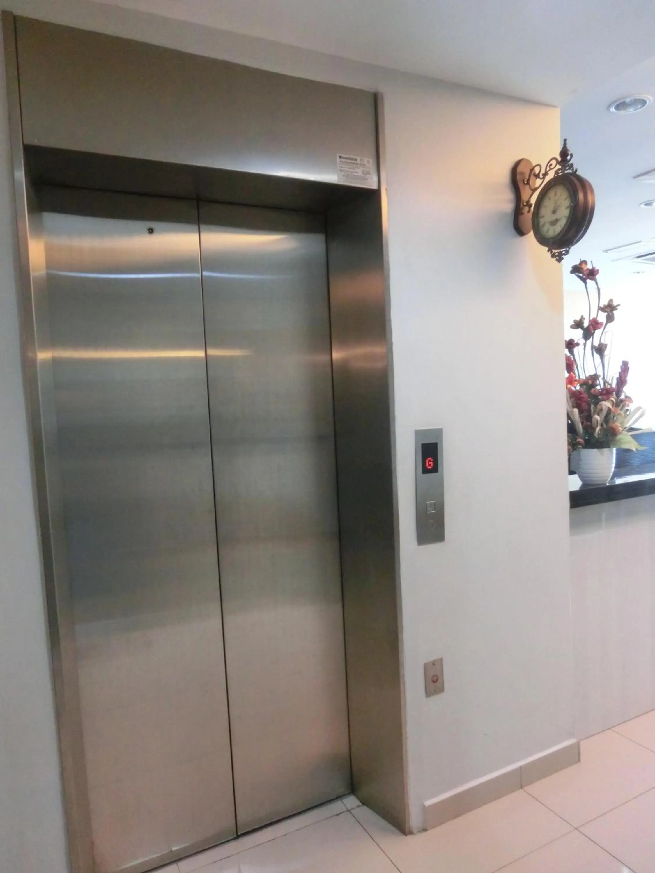 Area and facilities in BG Business Hotel