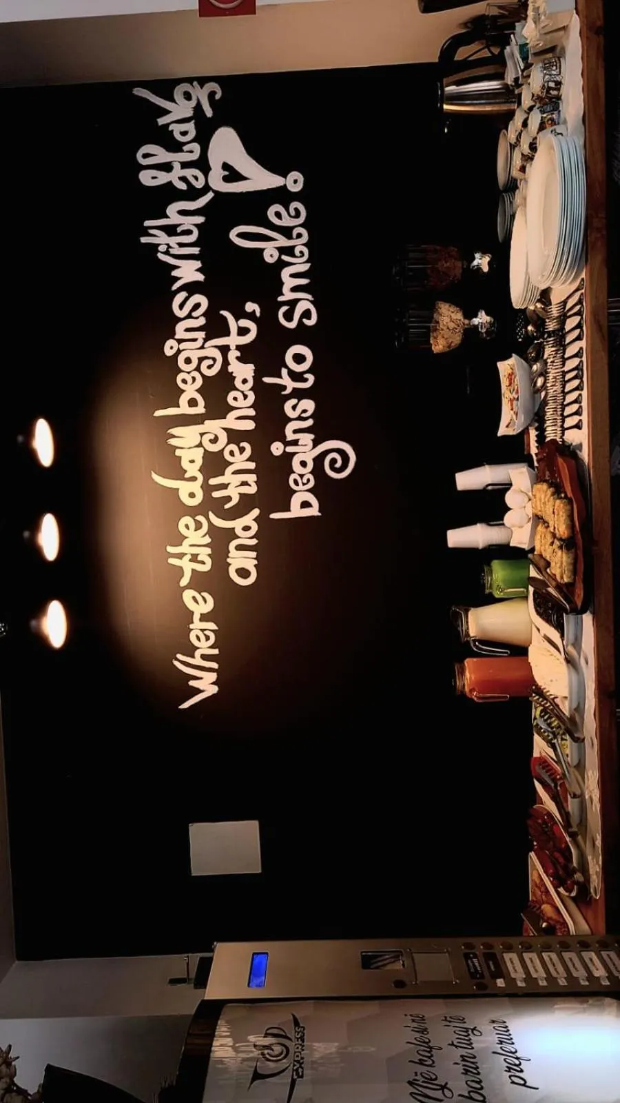 Food and drinks in Hotel Alysa Korce