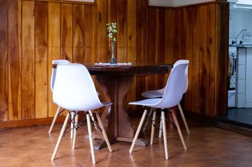 Michay, bungalow 4pax, a 50 mts del lago.