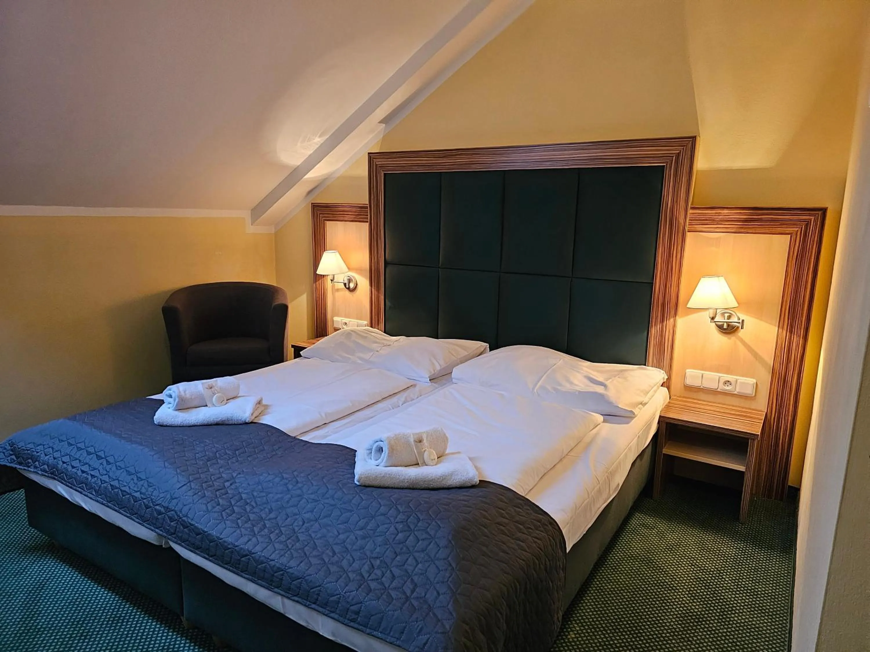 Bed in Hotel U Divadla