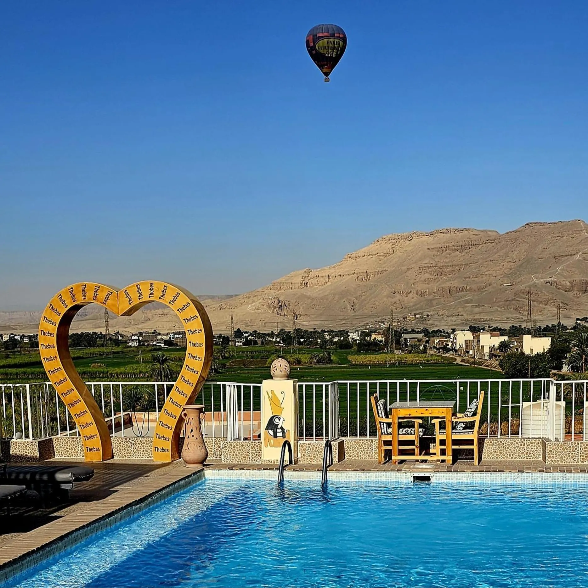 Mountain view in Thebes Hotel