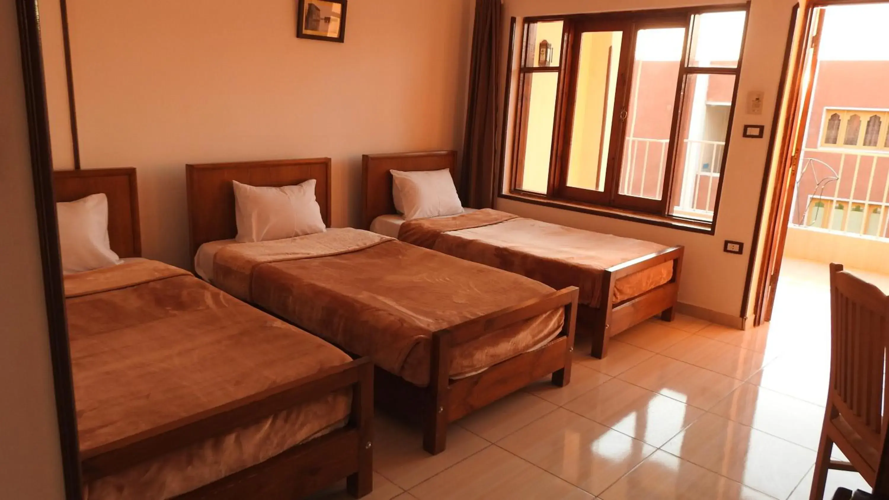 Deluxe Triple Room in Thebes Hotel Deluxe Triple Room in Thebes Hotel