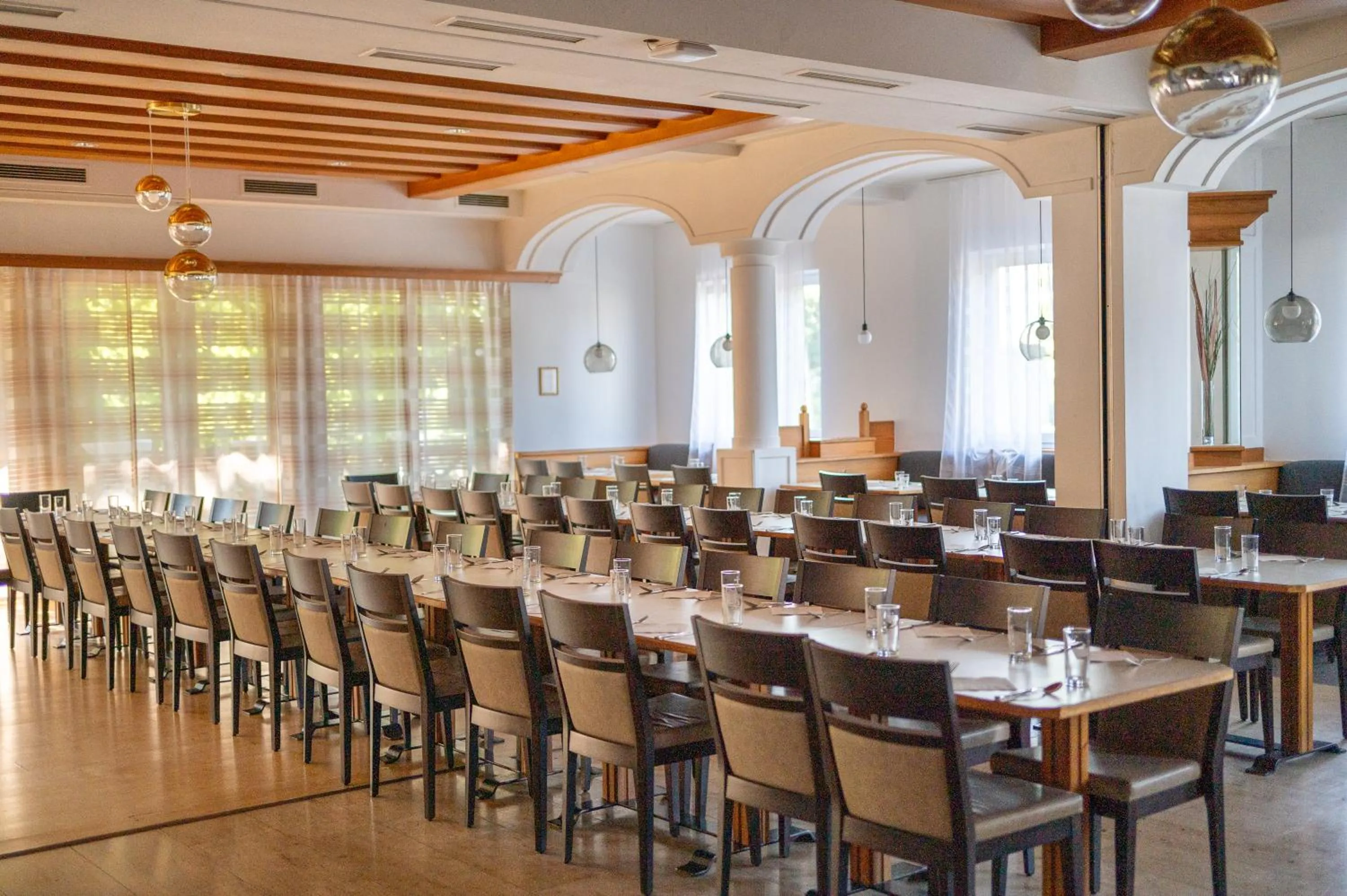 Restaurant/places to eat in Hotel Marc Aurel