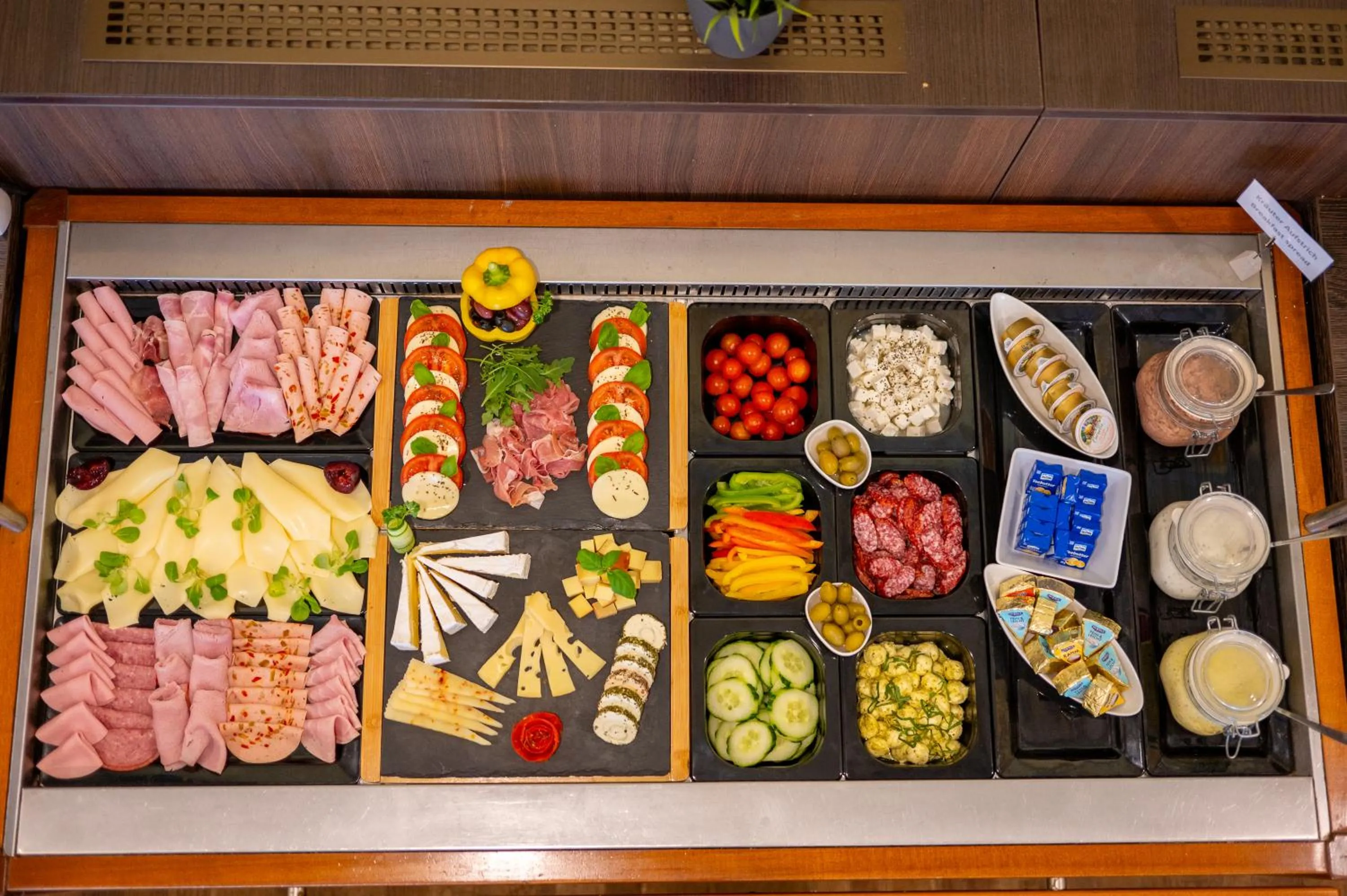 Breakfast in Hotel Marc Aurel