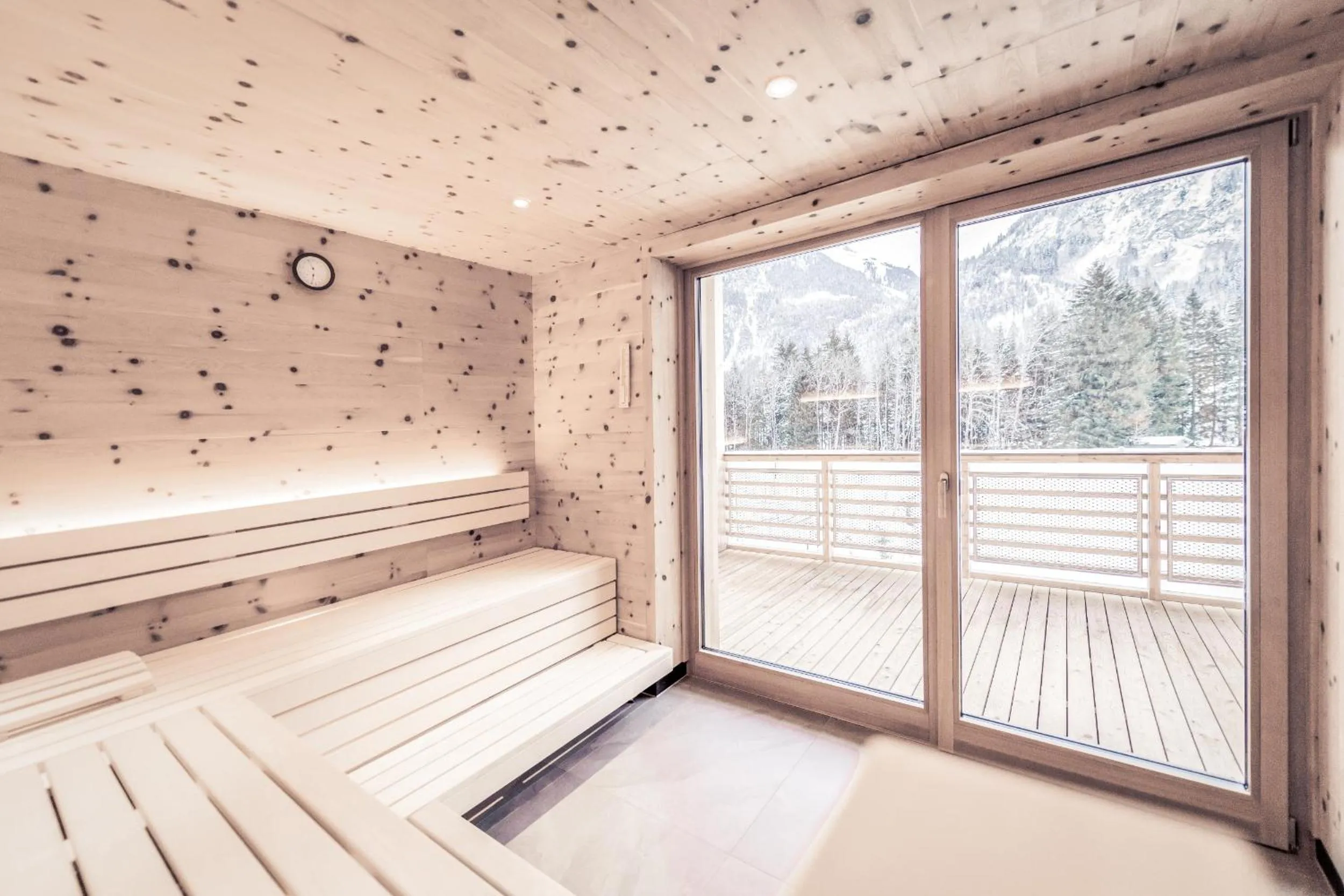 Sauna, Bed in Boutique Hotel LechZeit