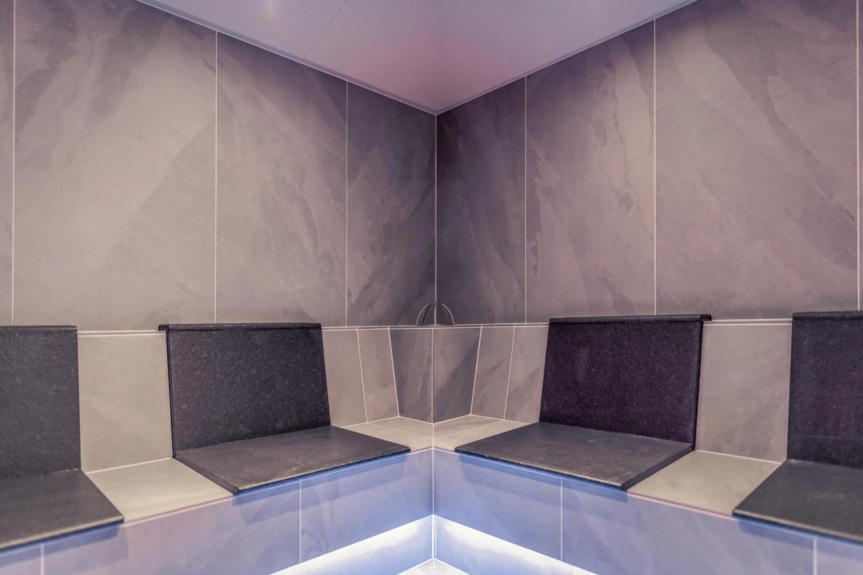 Steam room in Boutique Hotel LechZeit