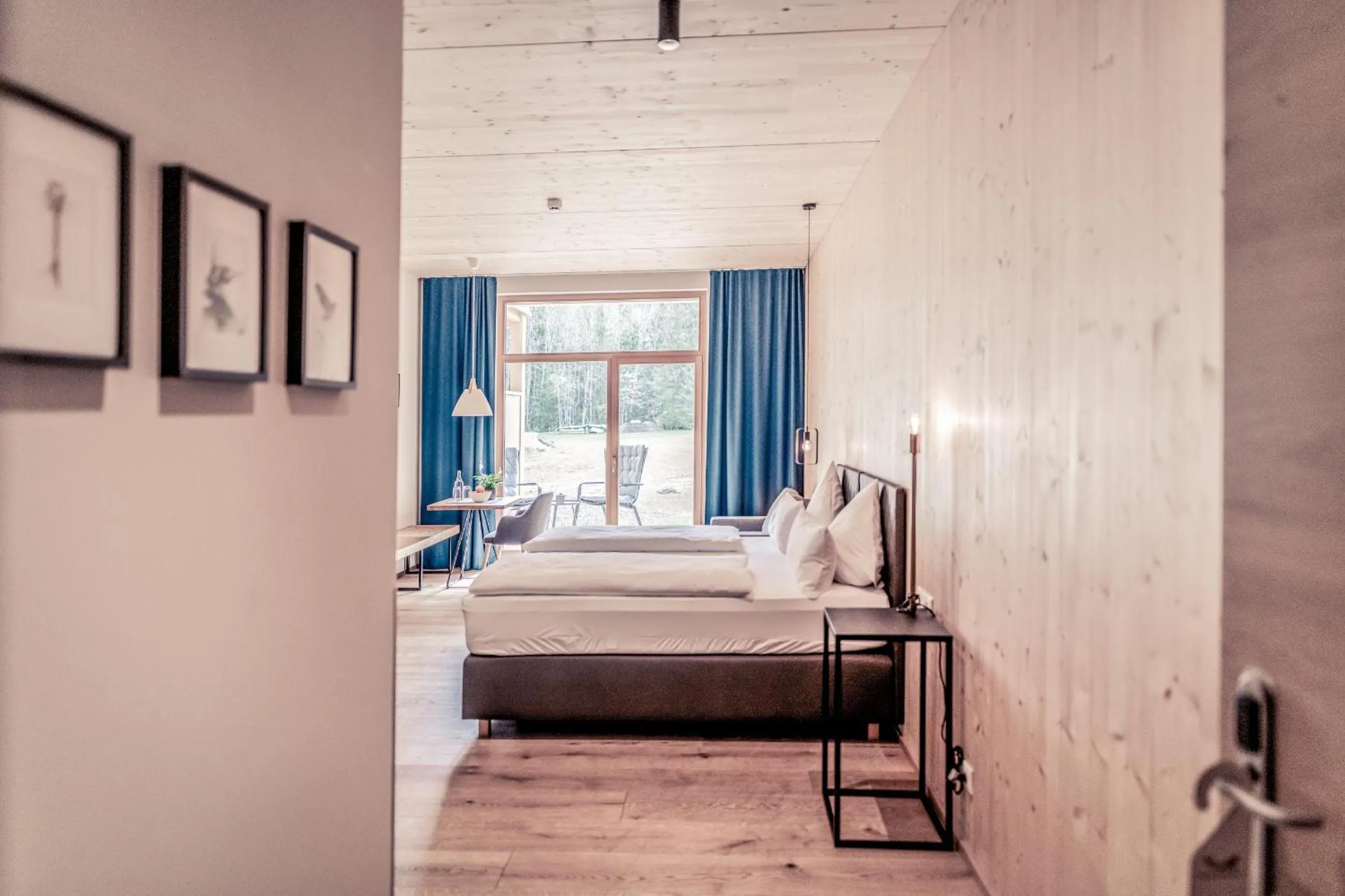 Photo of the whole room, Bed in Boutique Hotel LechZeit