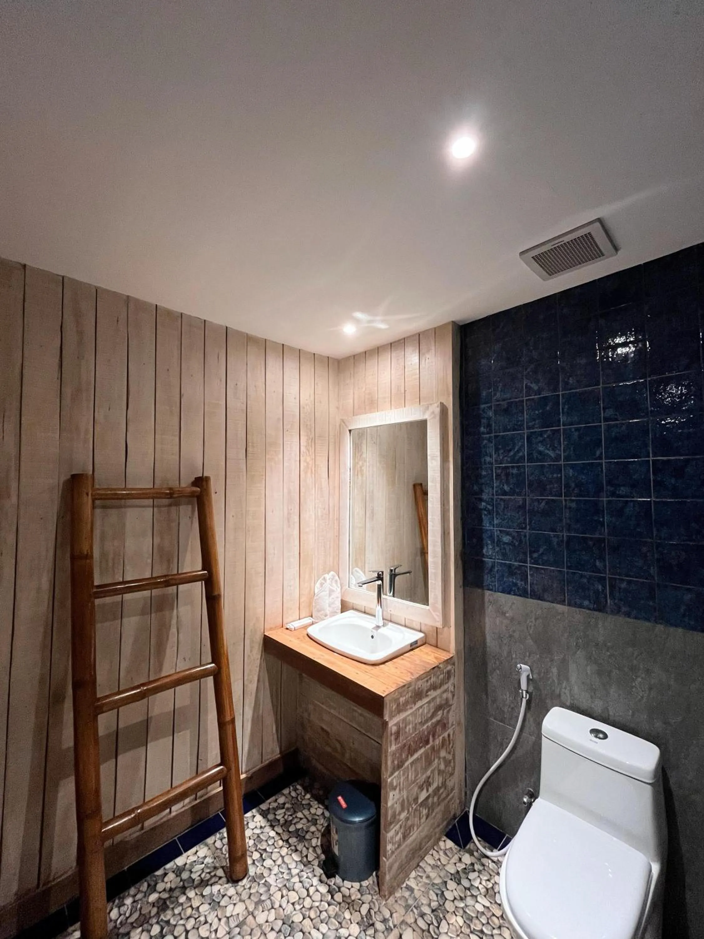 Toilet, Bed in Sari Gili Bungalow