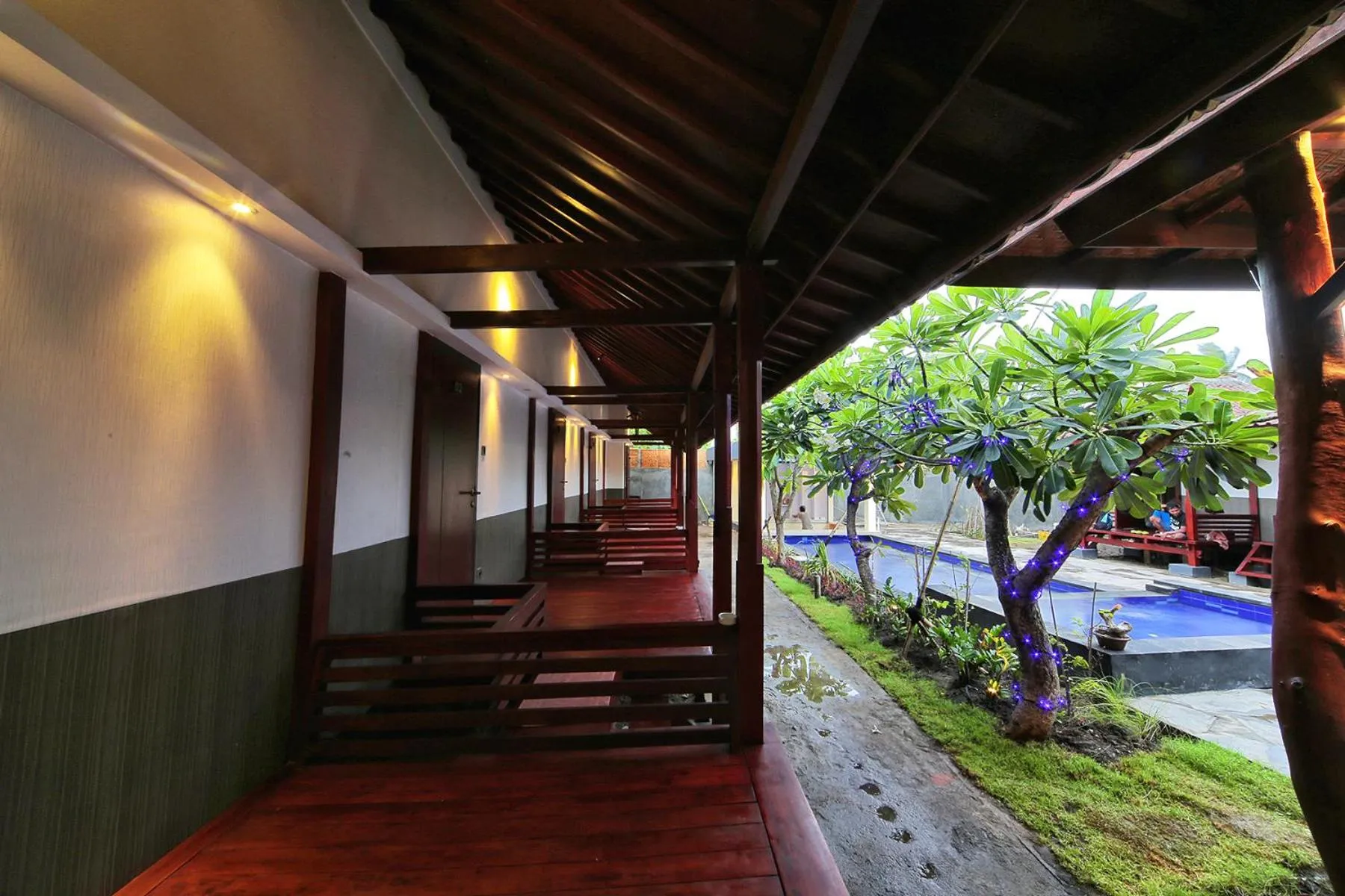 Day in Sari Gili Bungalow