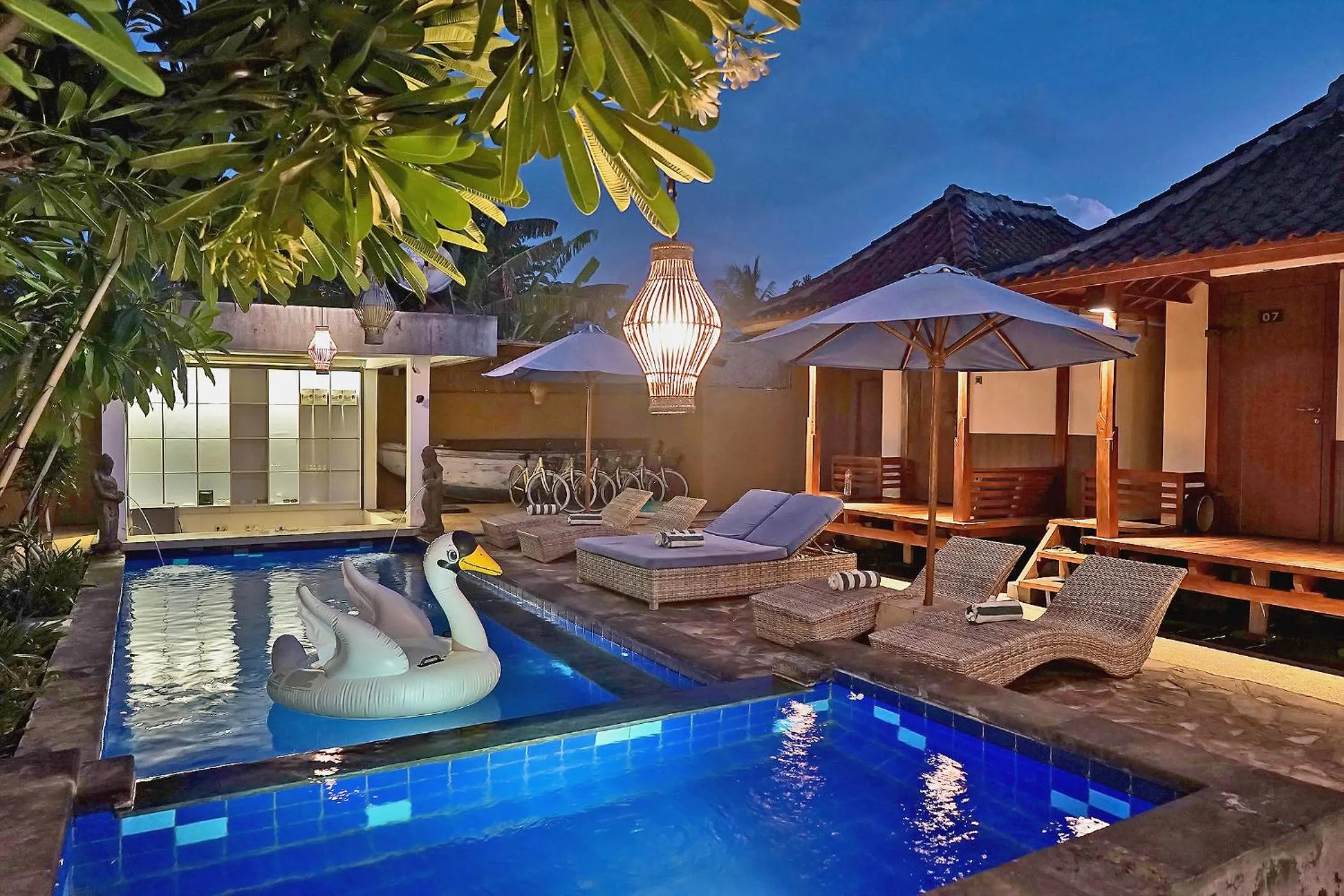 Swimming pool in Sari Gili Bungalow