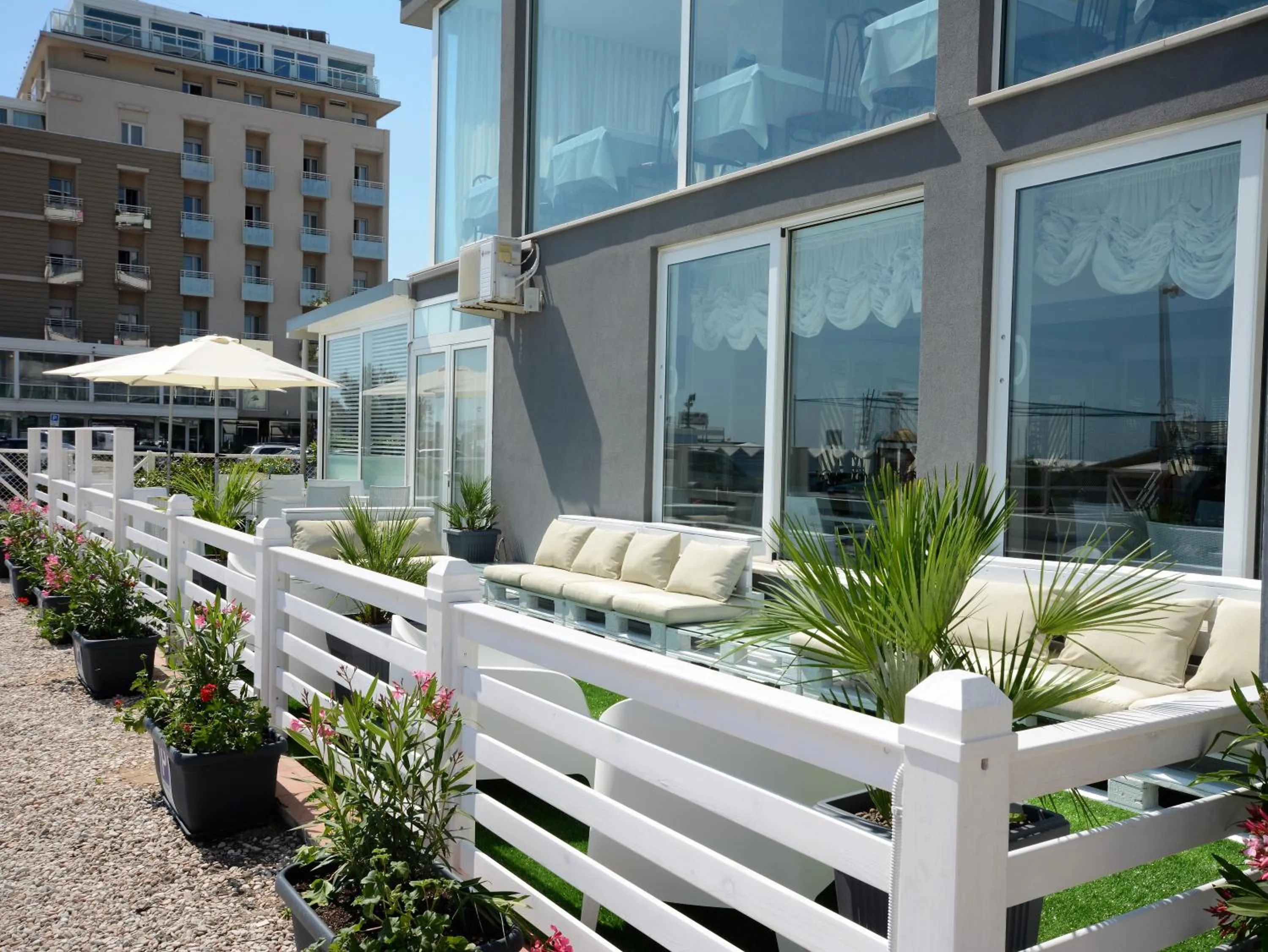 Restaurant/places to eat in Hotel Kent