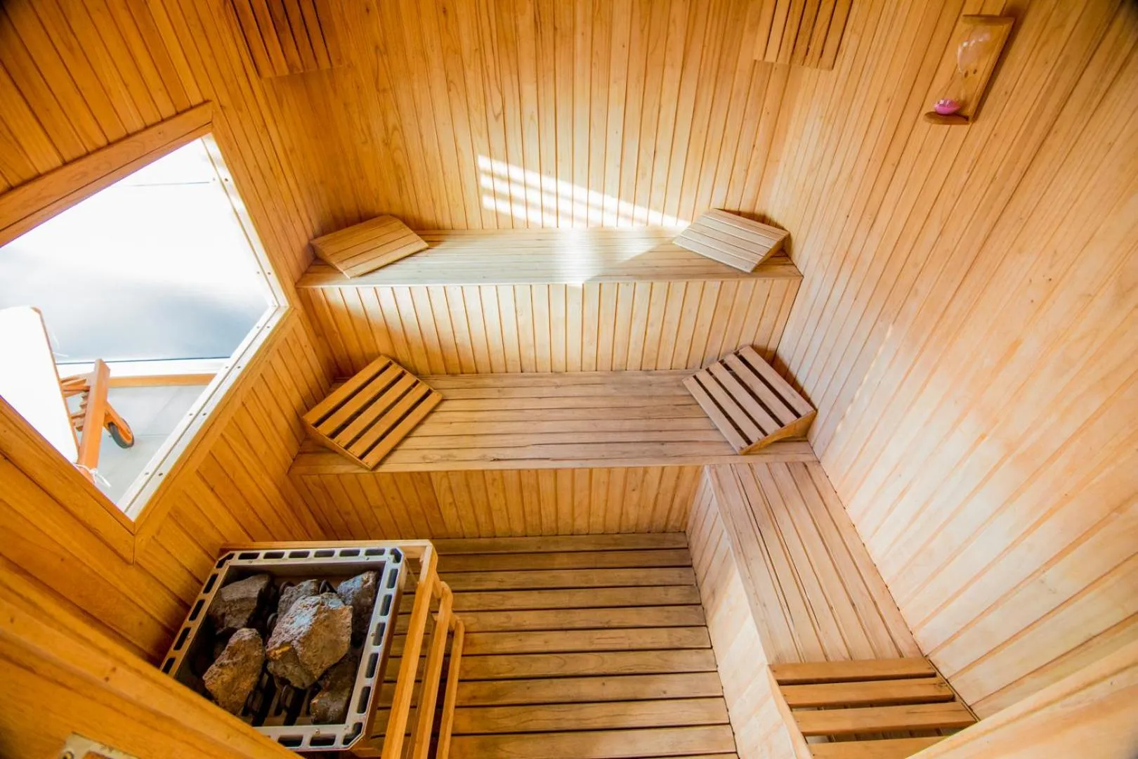 Sauna in Bristol Apart Hotel