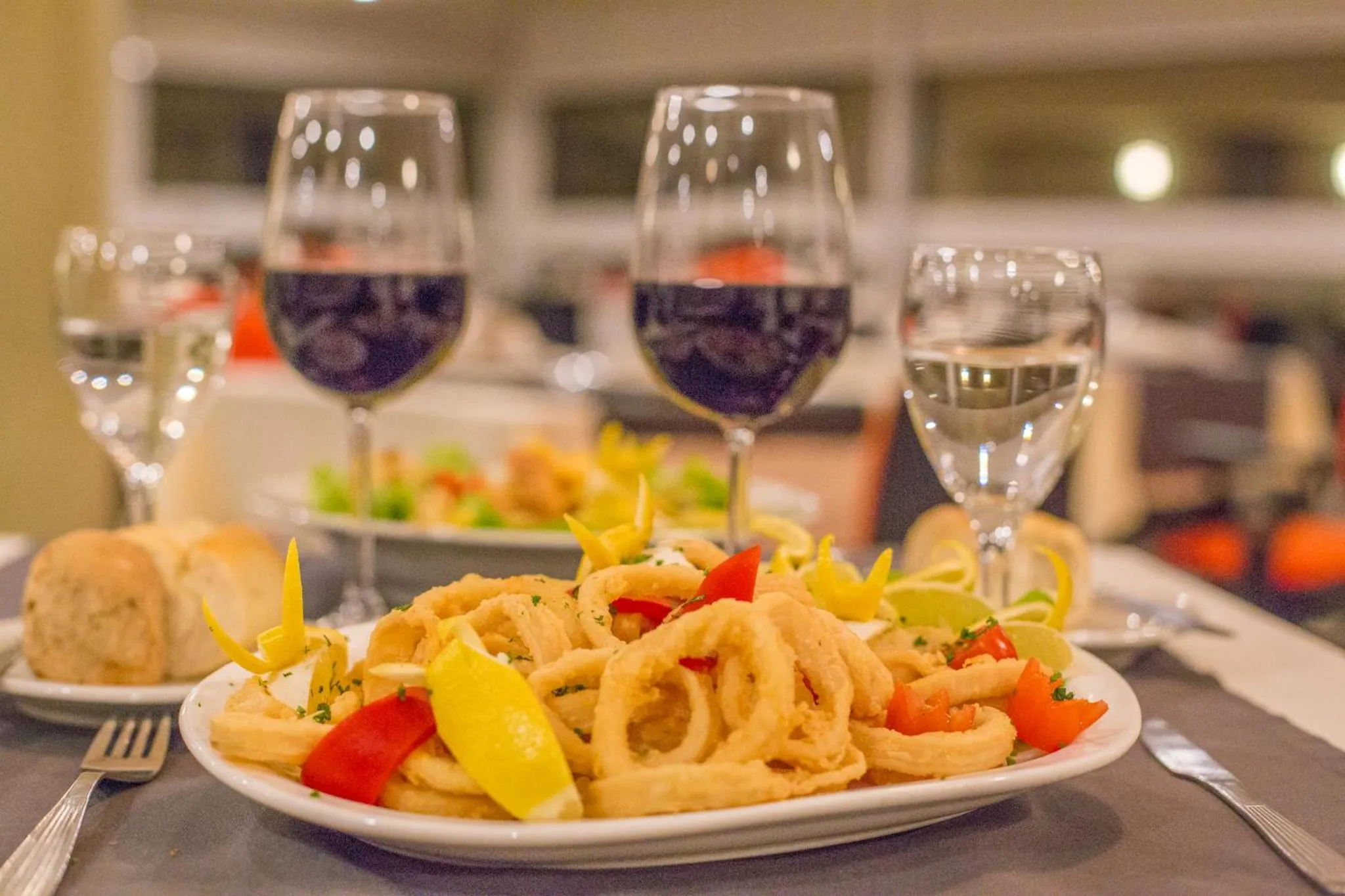 Restaurant/places to eat in Bristol Apart Hotel