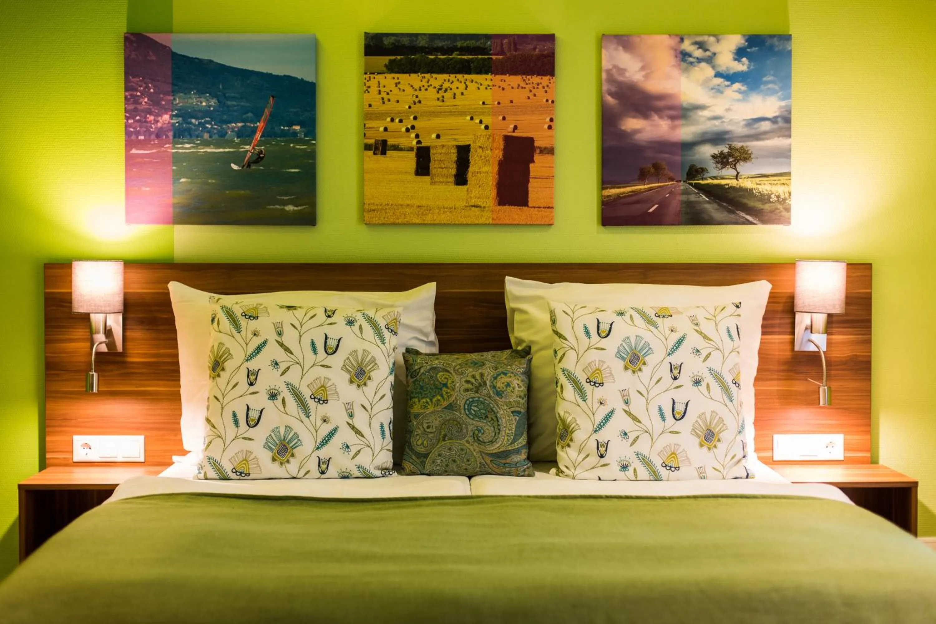 Photo of the whole room, Bed in Tópart Hotel