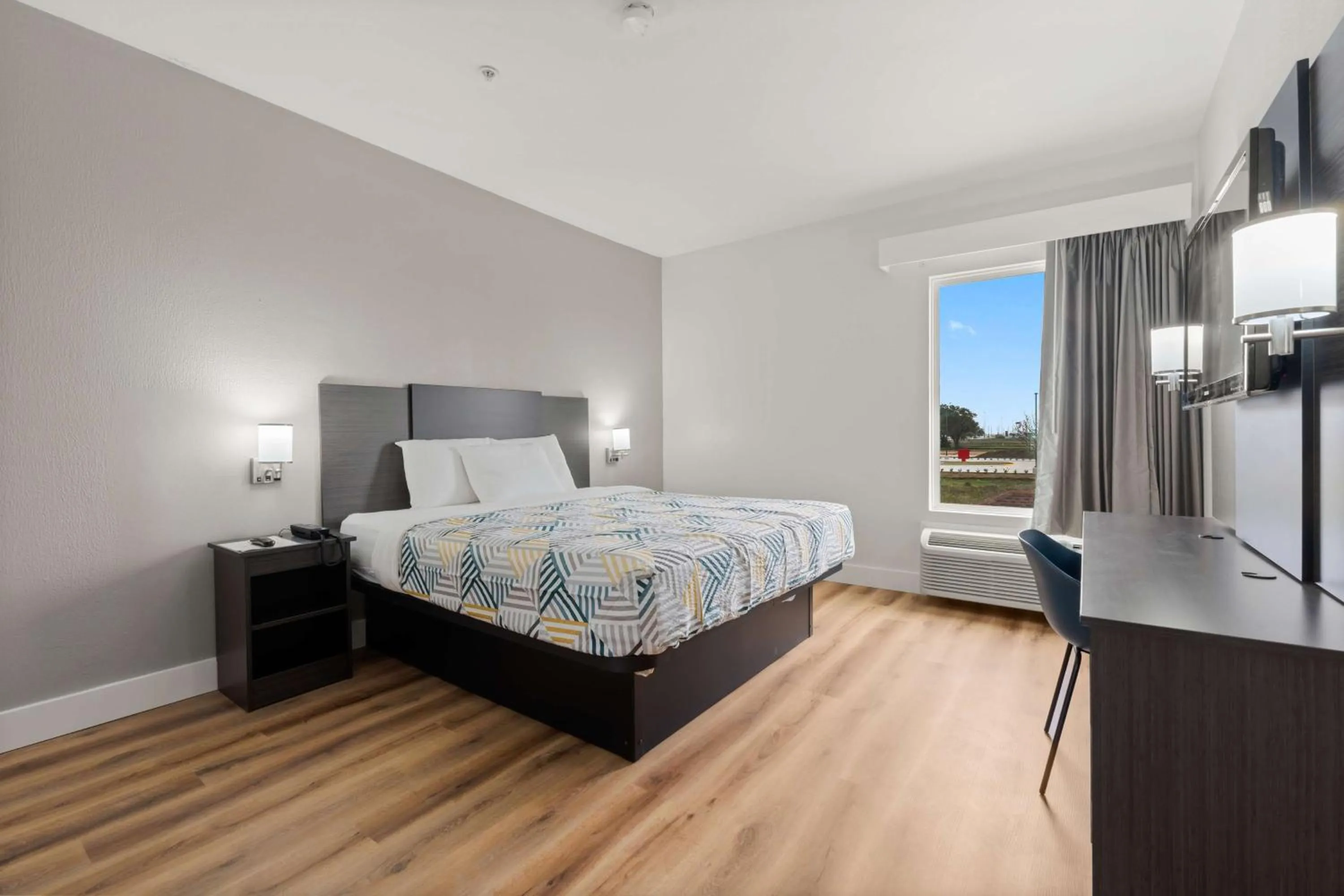 Bedroom, Bed in Motel 6-Rosenberg, TX