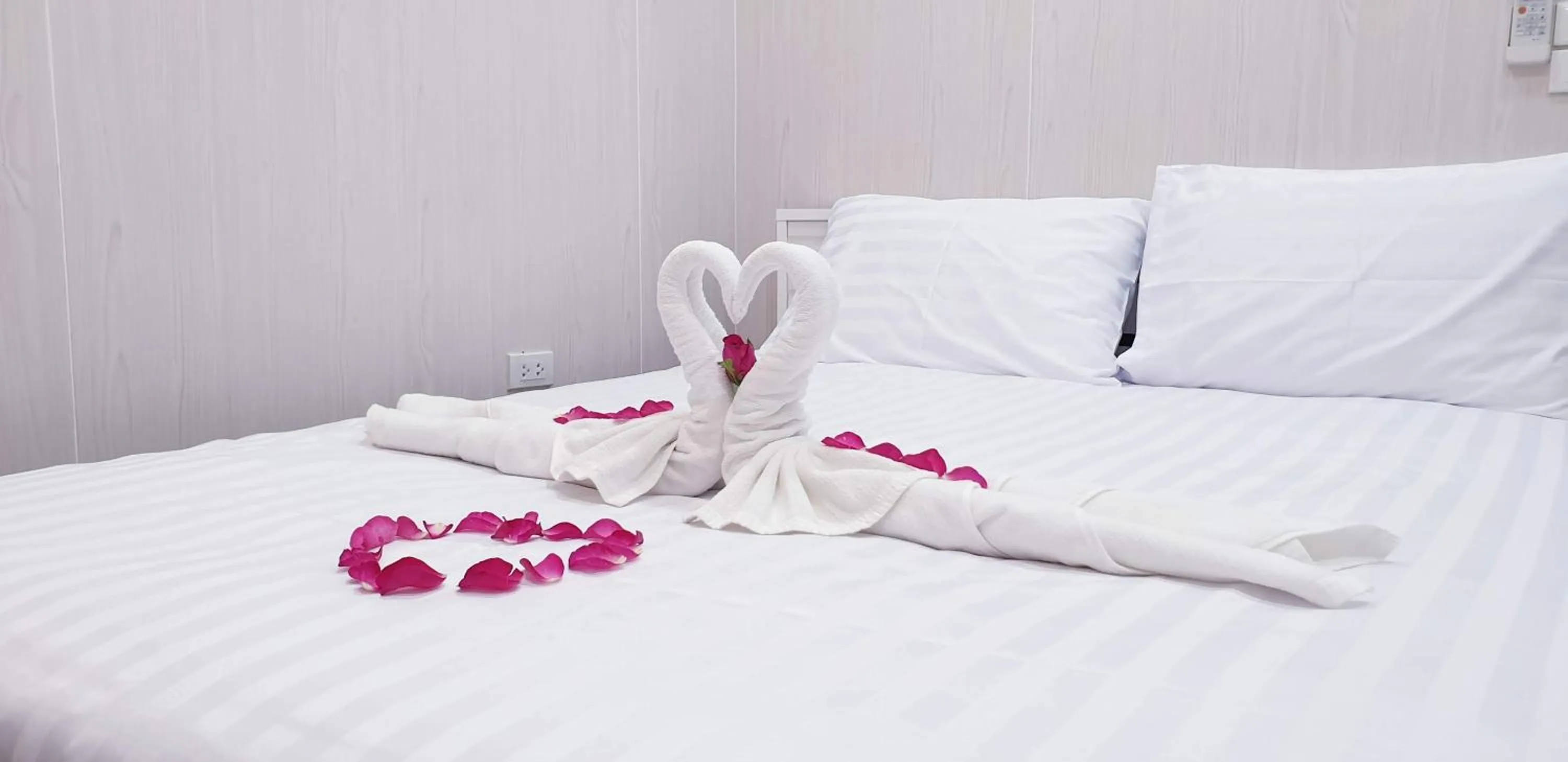 Bed in Baan Sasithorn Huahin