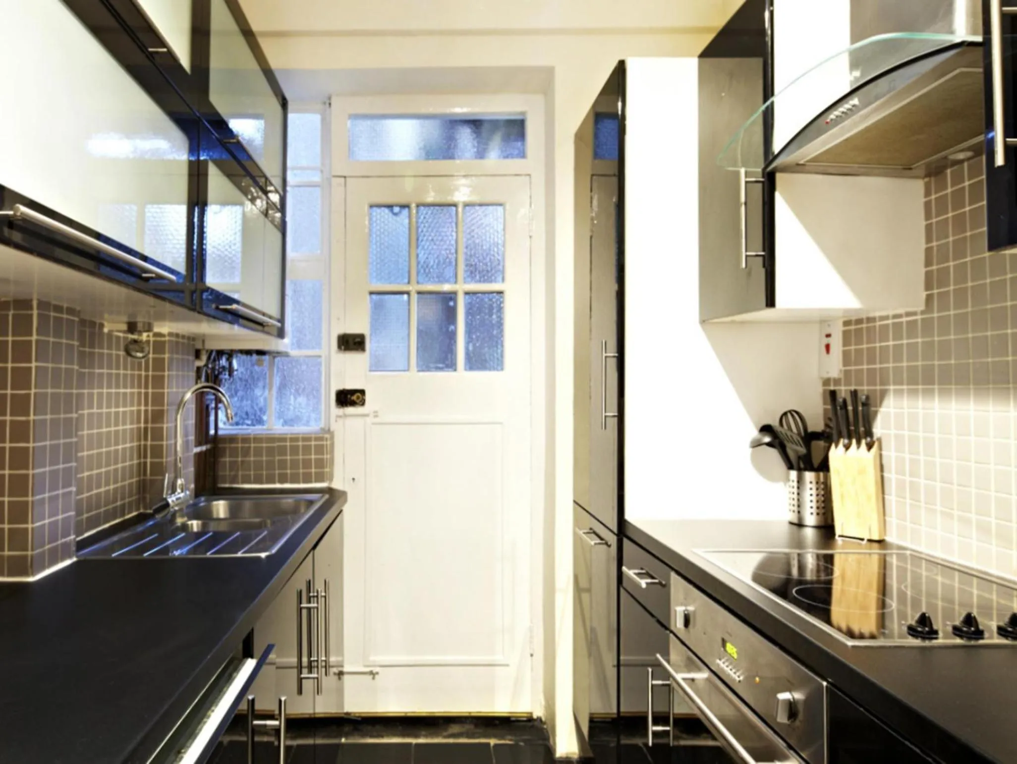 Kitchen or kitchenette in Cumberland Apartments