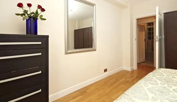 Decorative detail, Bed in Cumberland Apartments