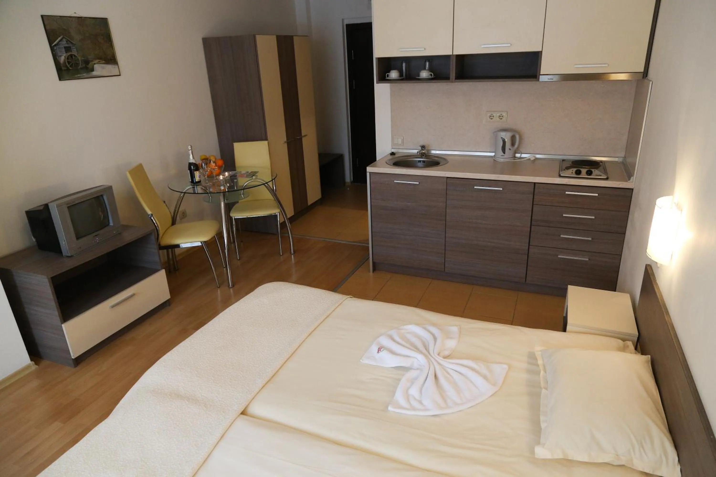 Bed in Mountain Paradise by the Walnut Trees - Free wellness