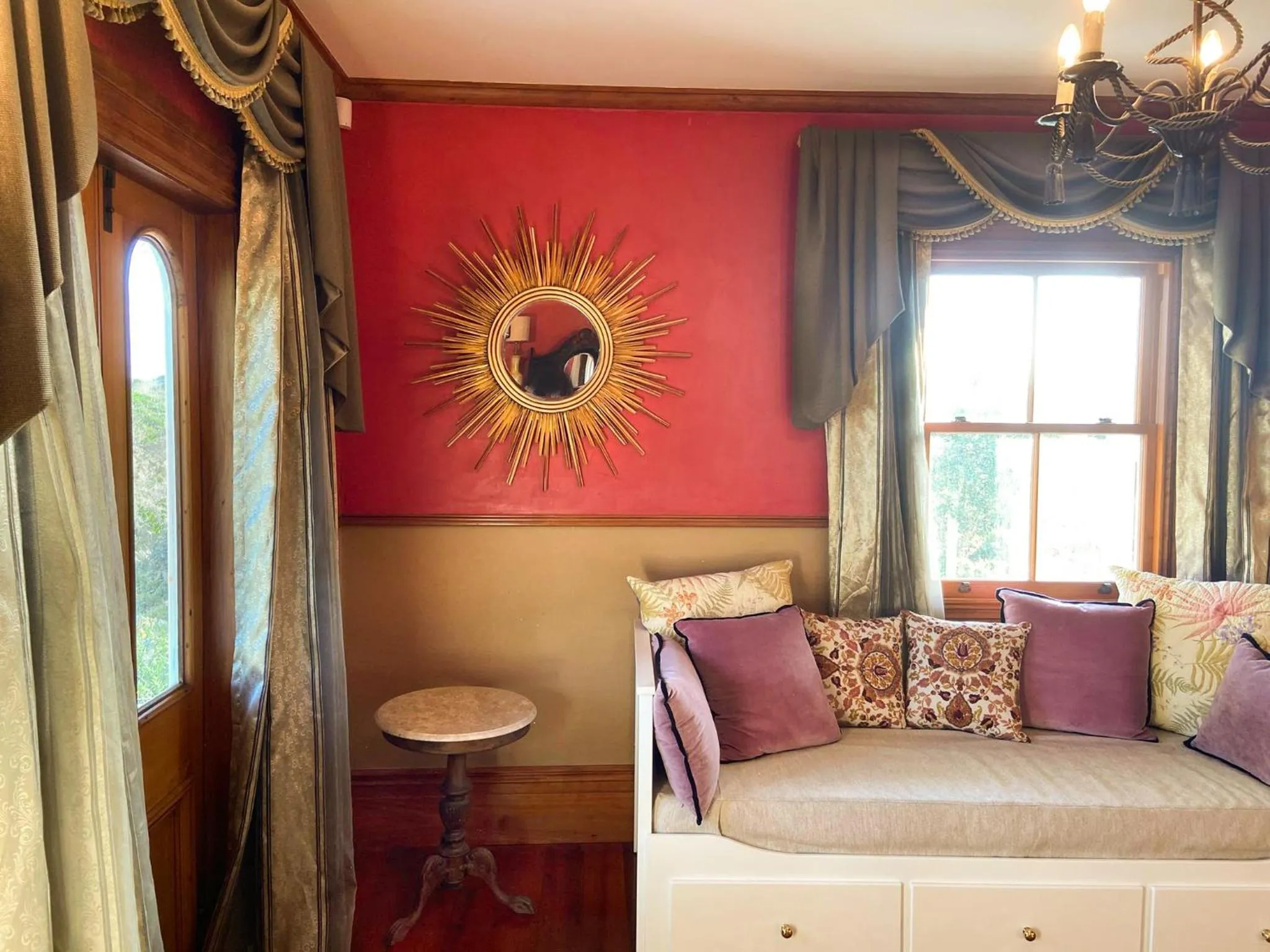 Bed in Tracy's Boutique B&B Farmstay