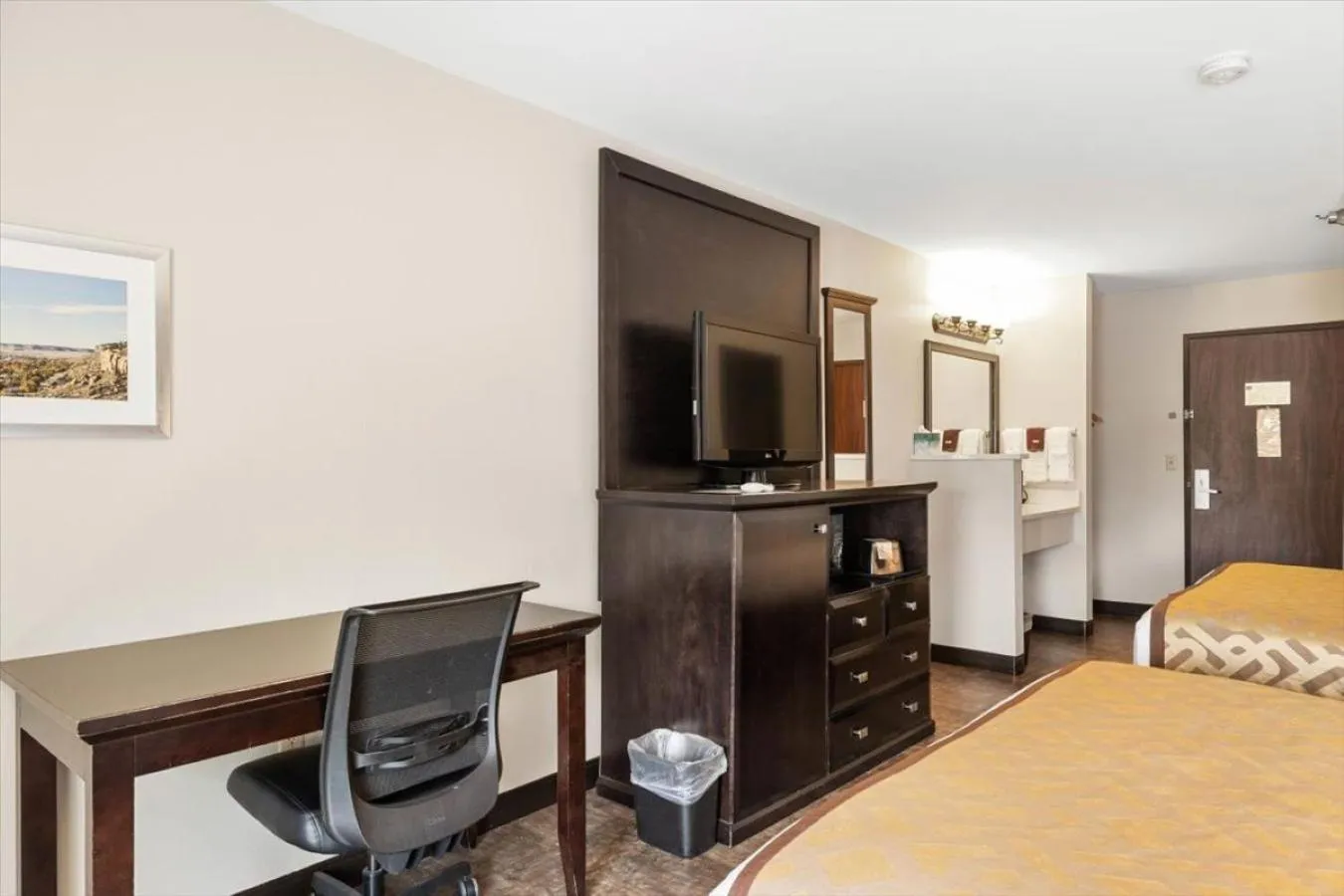 Bed in Kelly Inn Billings