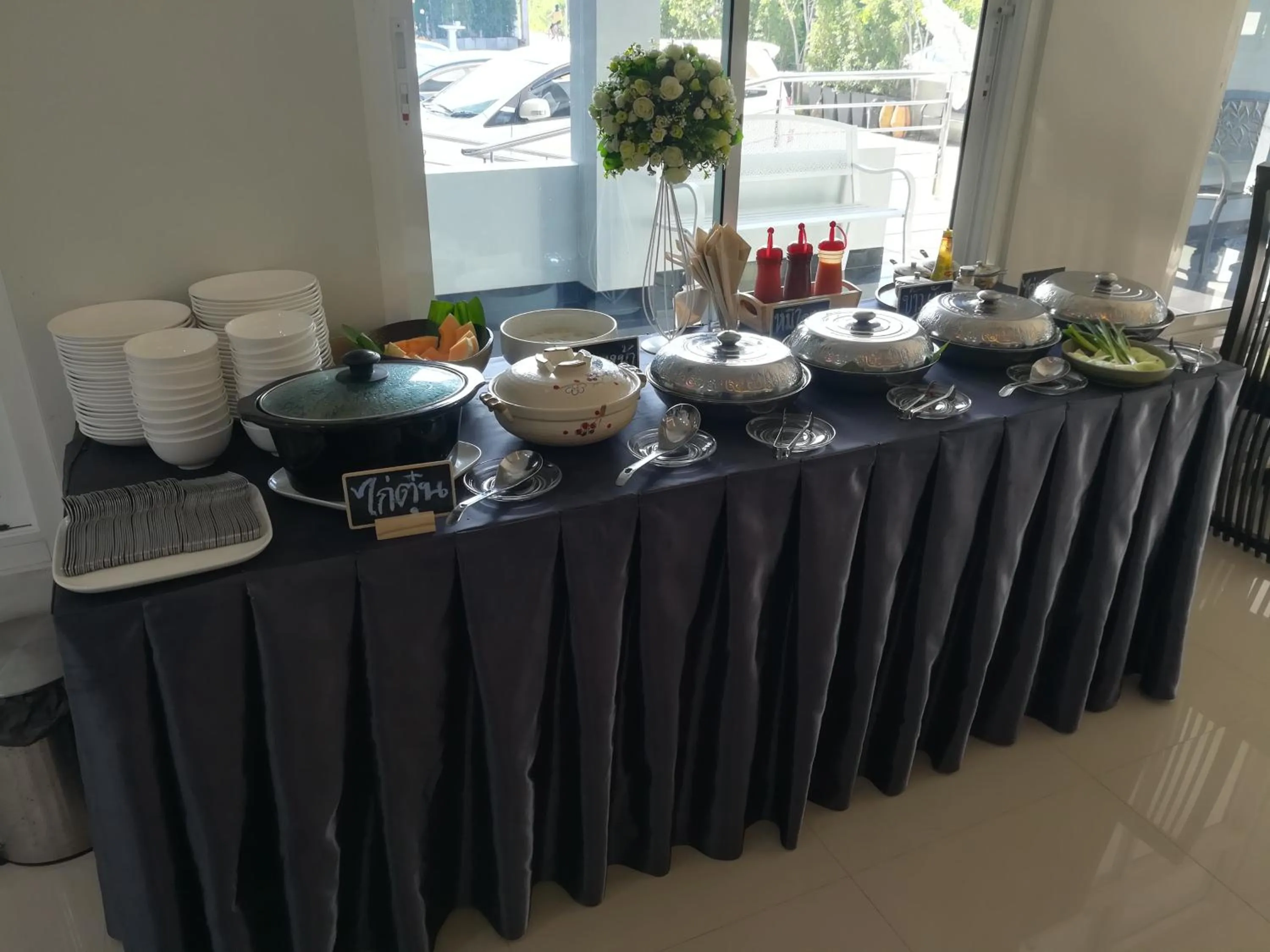 Food and drinks in Sirin Boutique