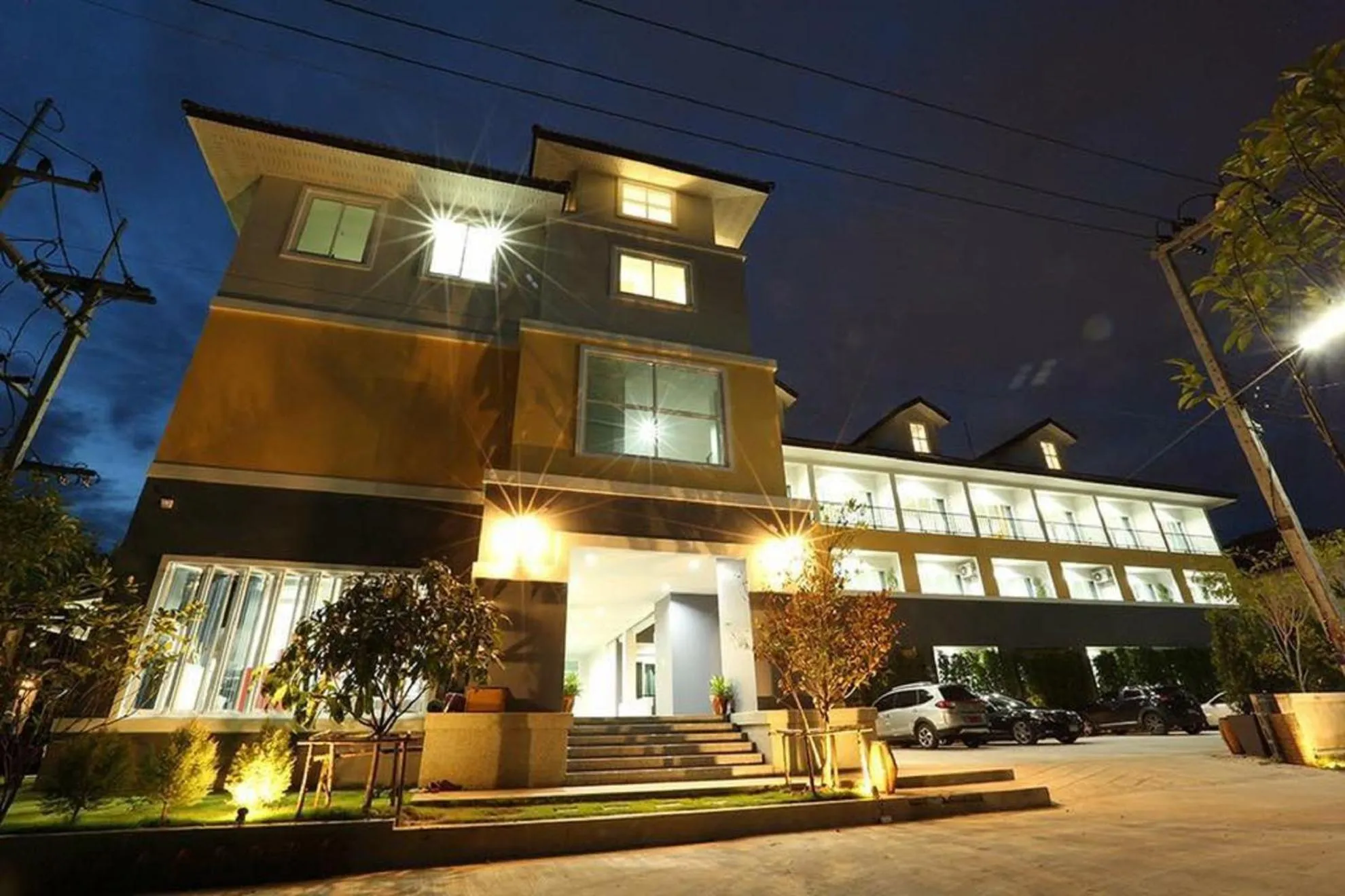 Property building in Sirin Boutique