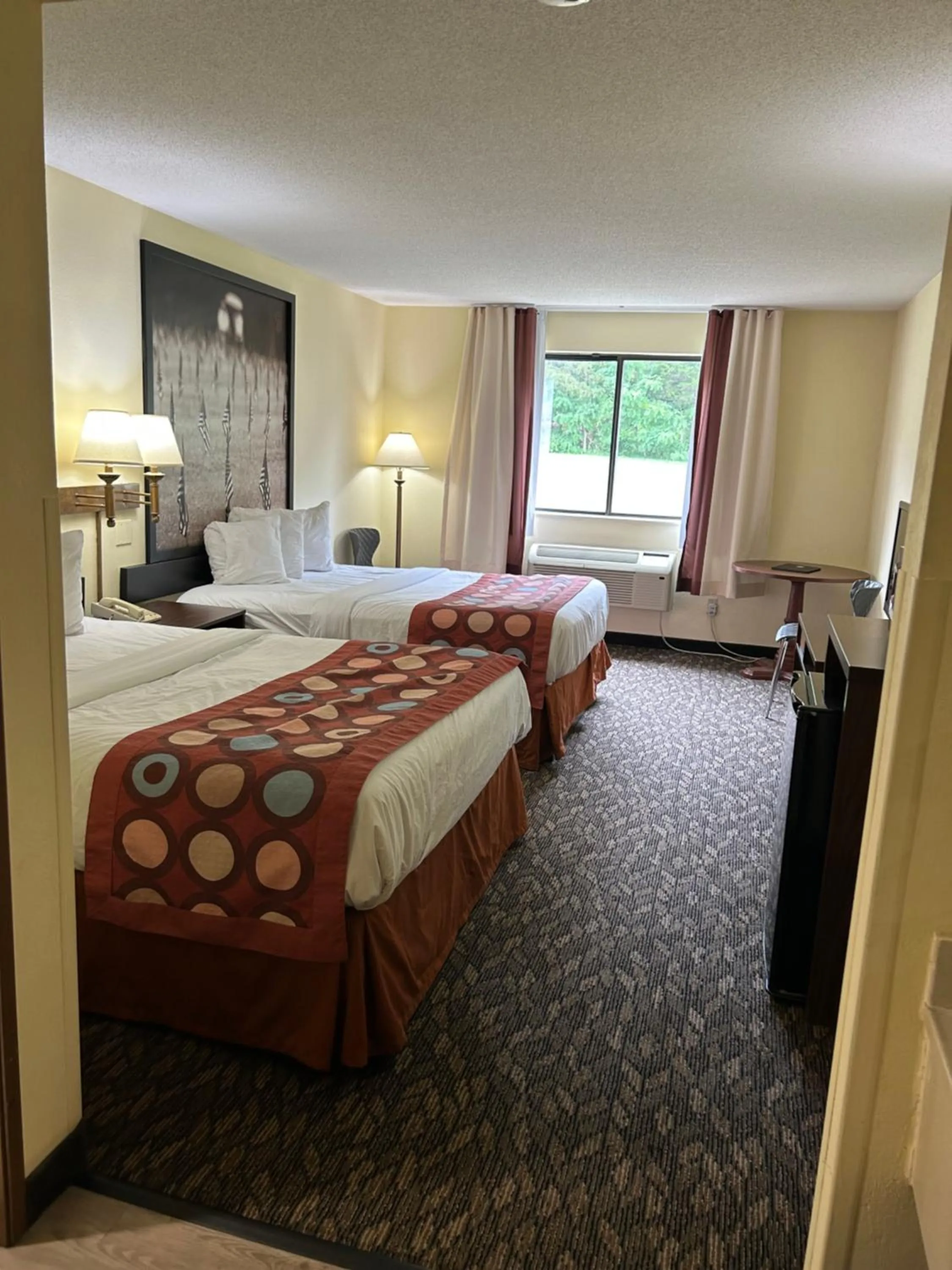 Bedroom, Bed in Super 8 by Wyndham Gettysburg