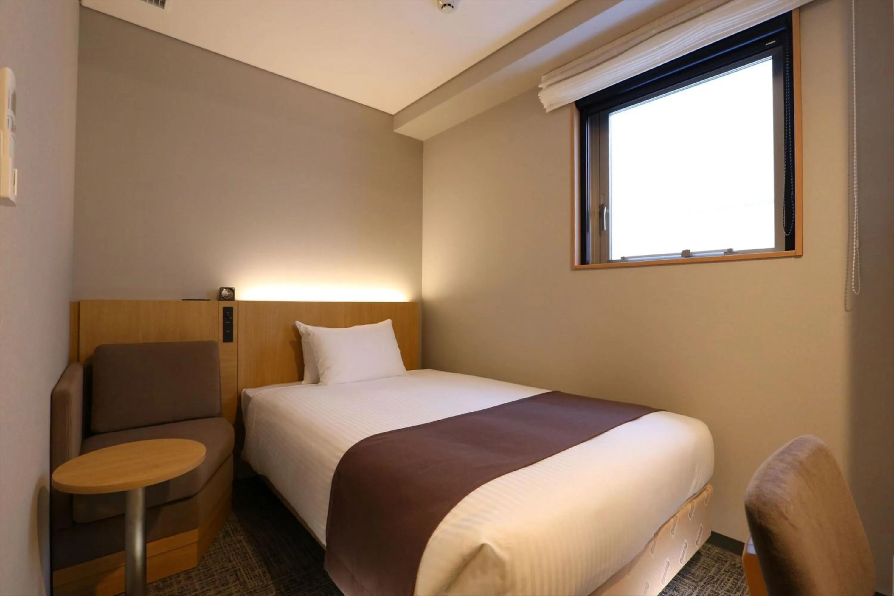 Photo of the whole room, Bed in Almont Inn Shonan Fujisawa