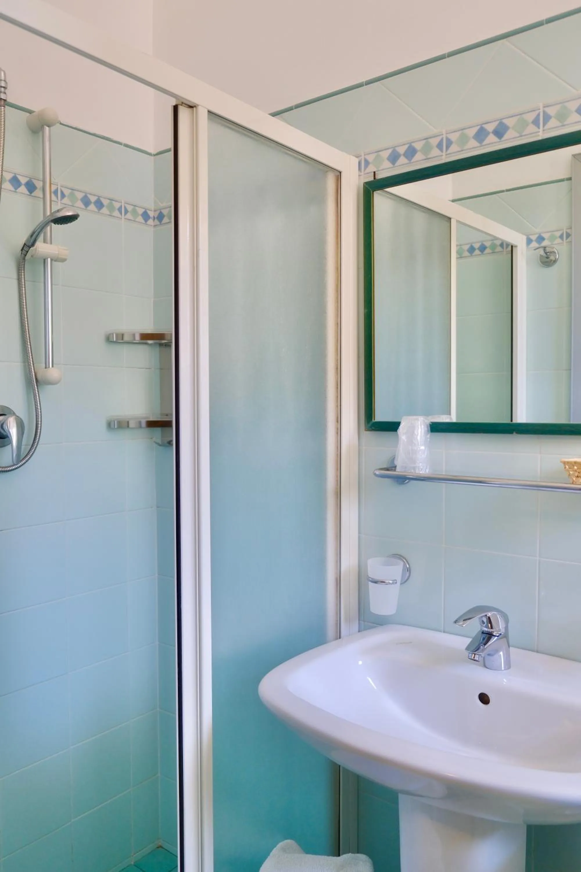 Bathroom in Hotel Flora