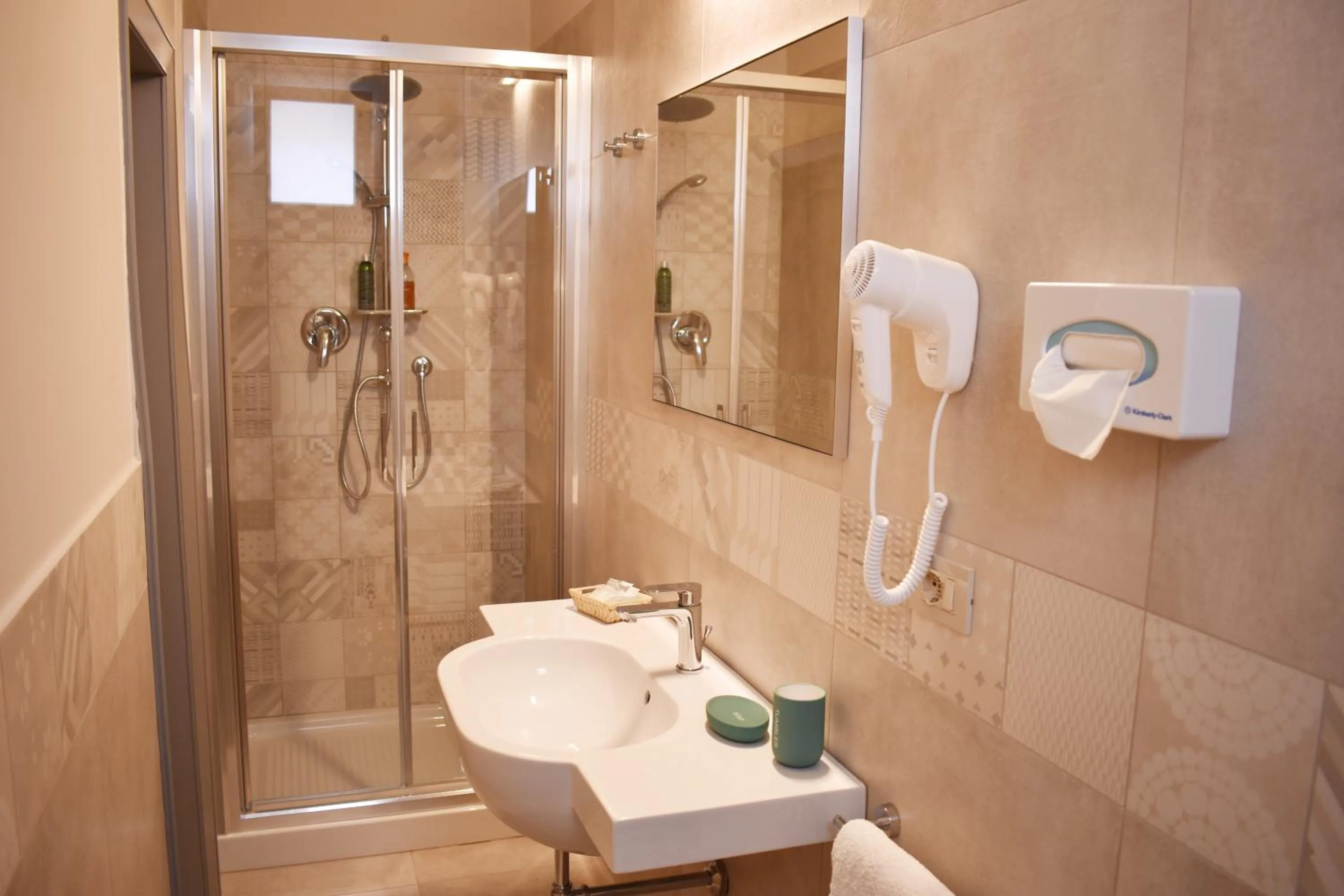 Bathroom in Hotel Flora