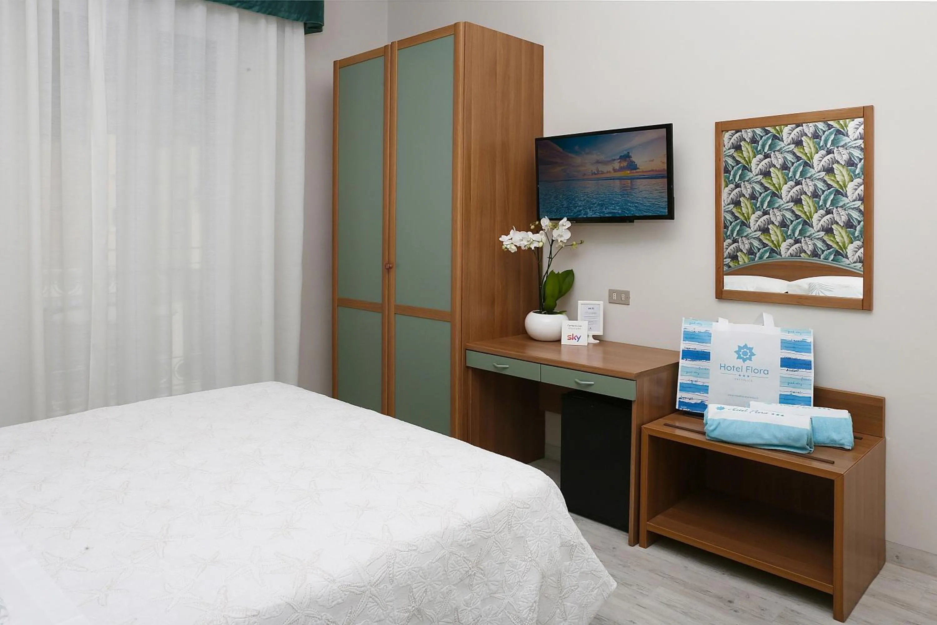 Bed in Hotel Flora