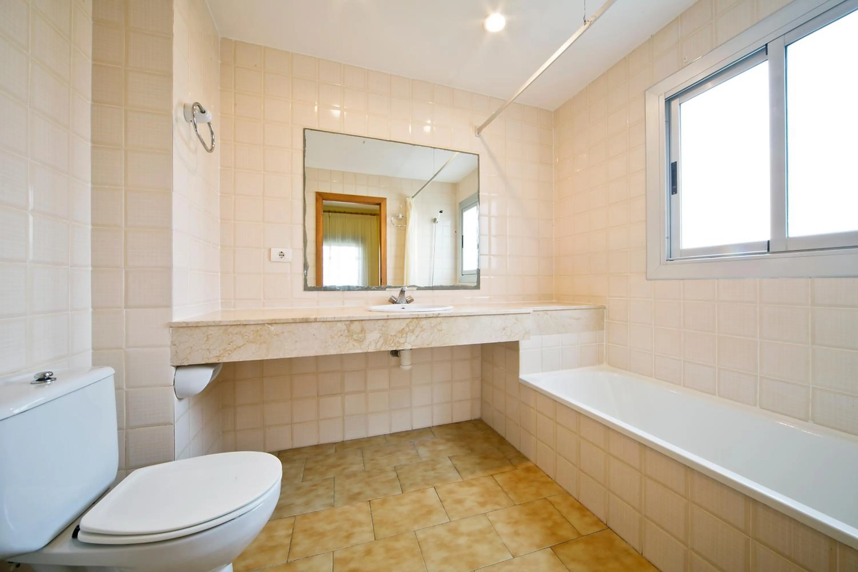 Bathroom in Bali Orangecosta