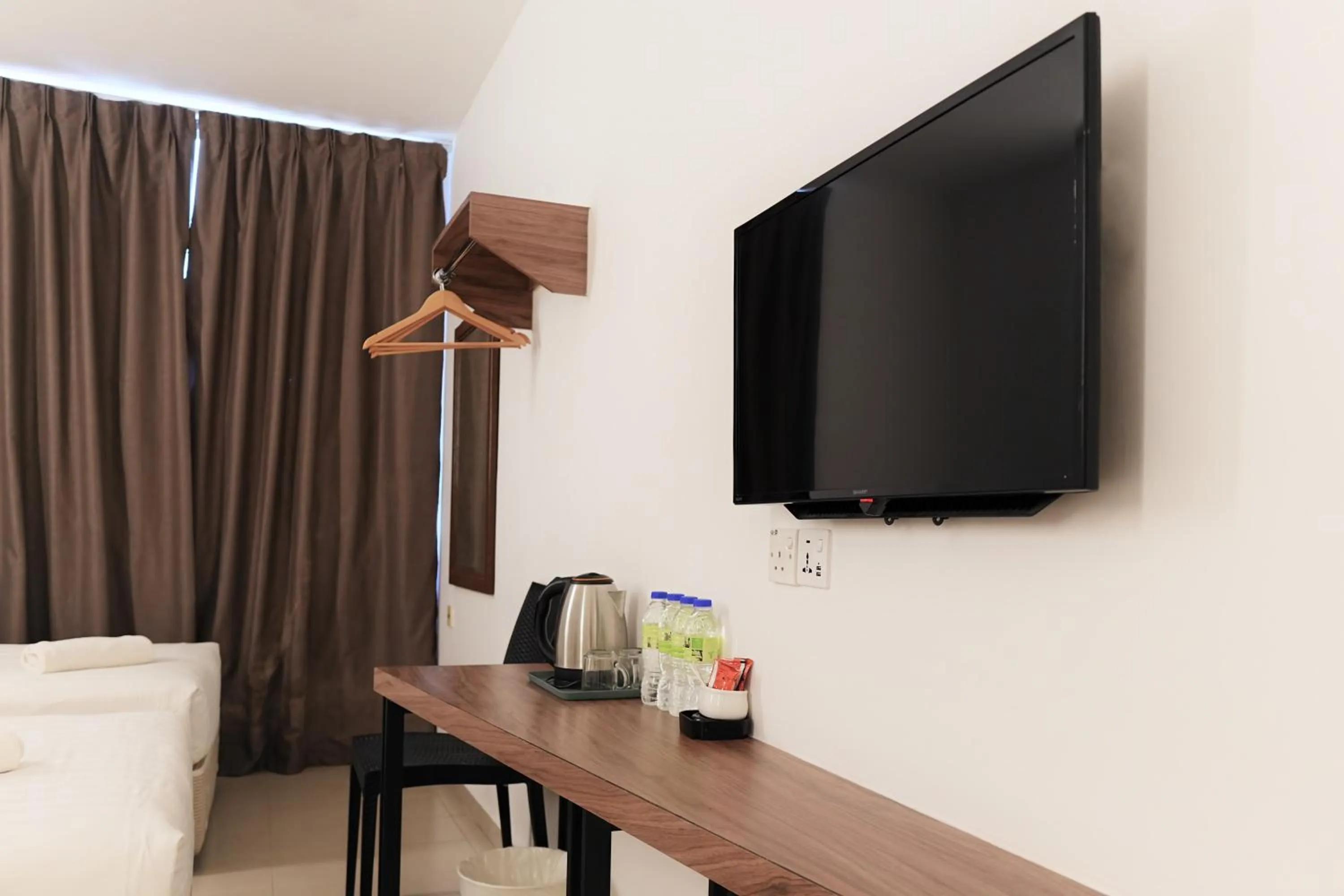 TV and multimedia in T Hotel Anggerik