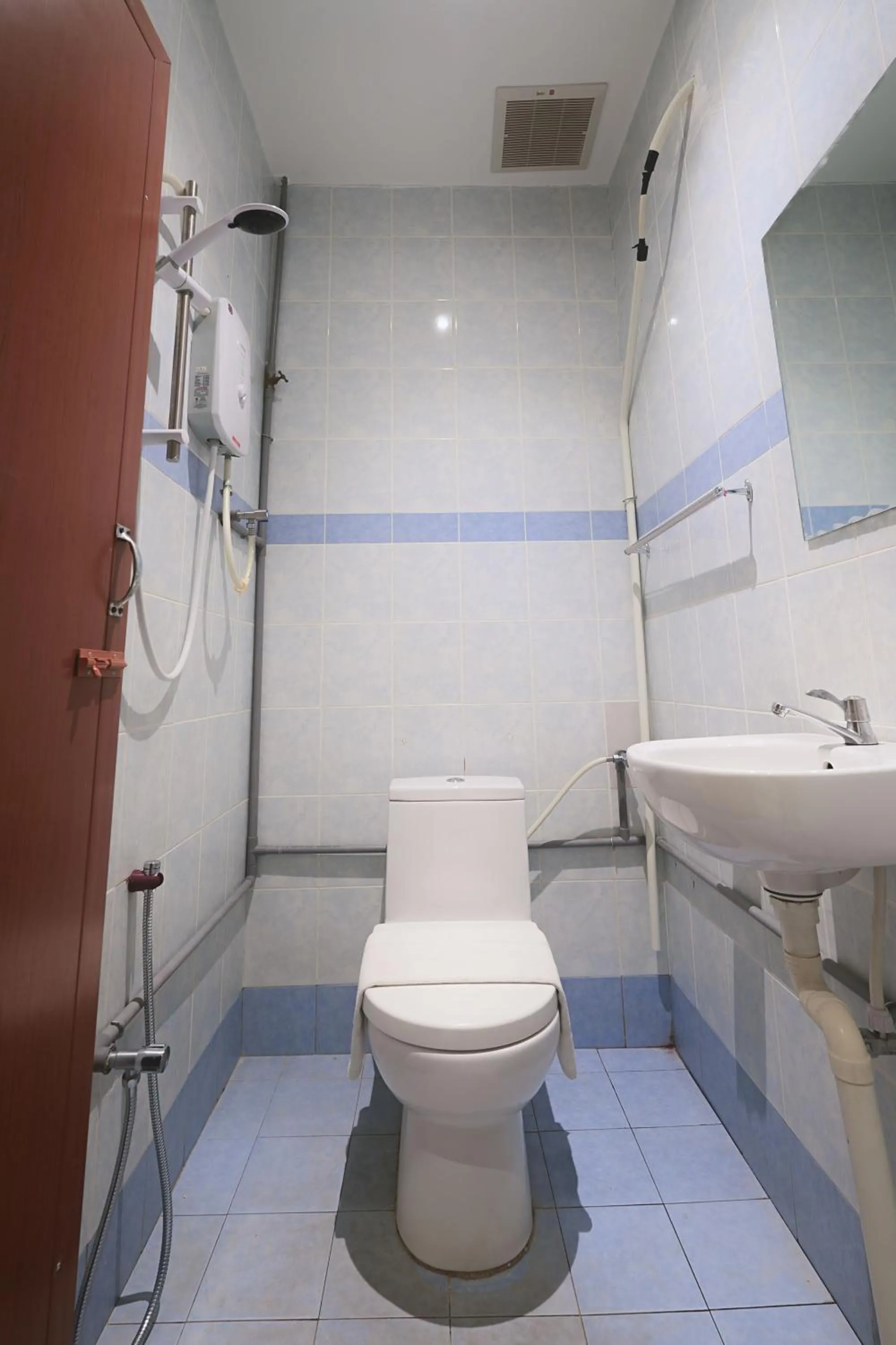 Toilet in T Hotel Anggerik