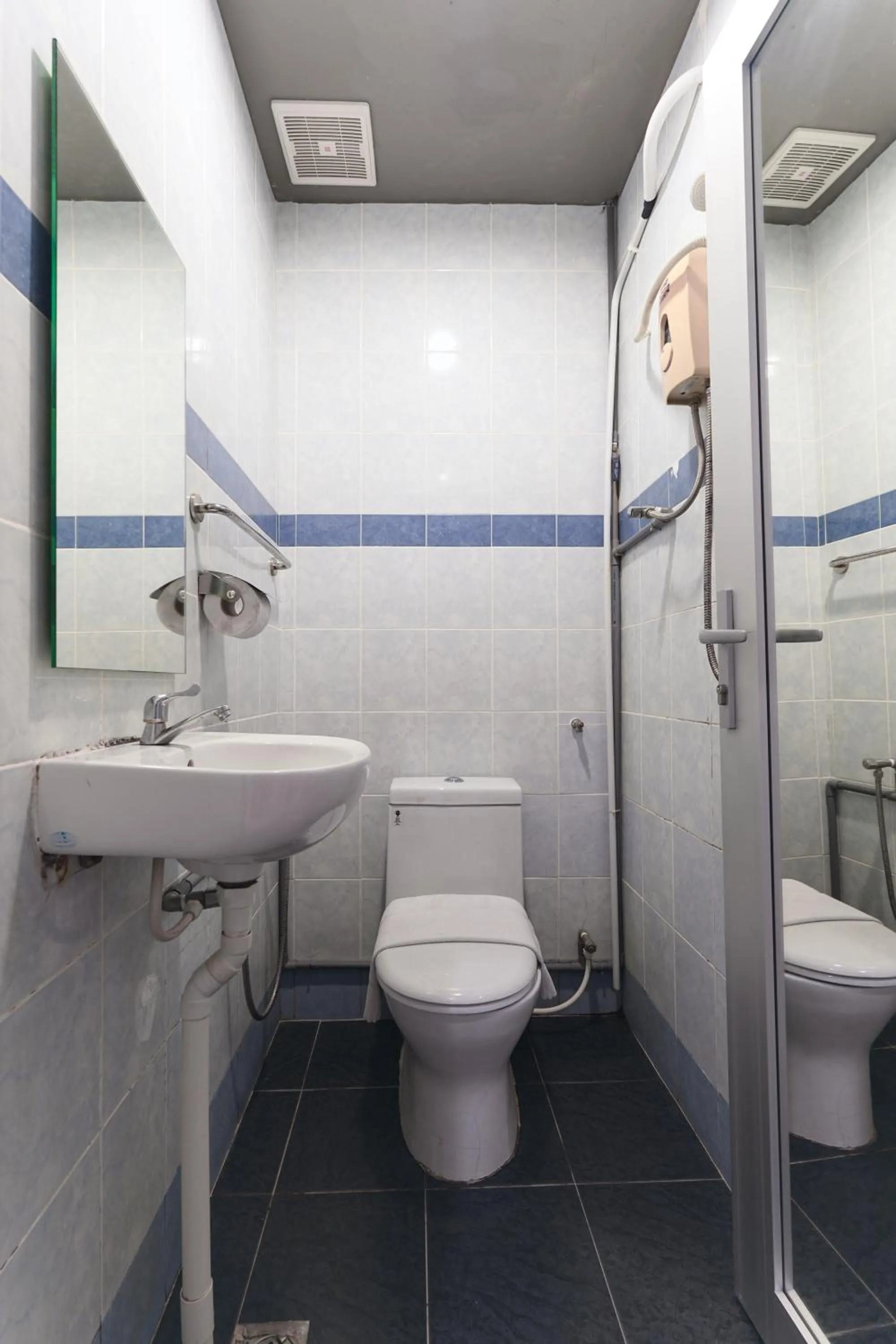 Toilet in T Hotel Anggerik