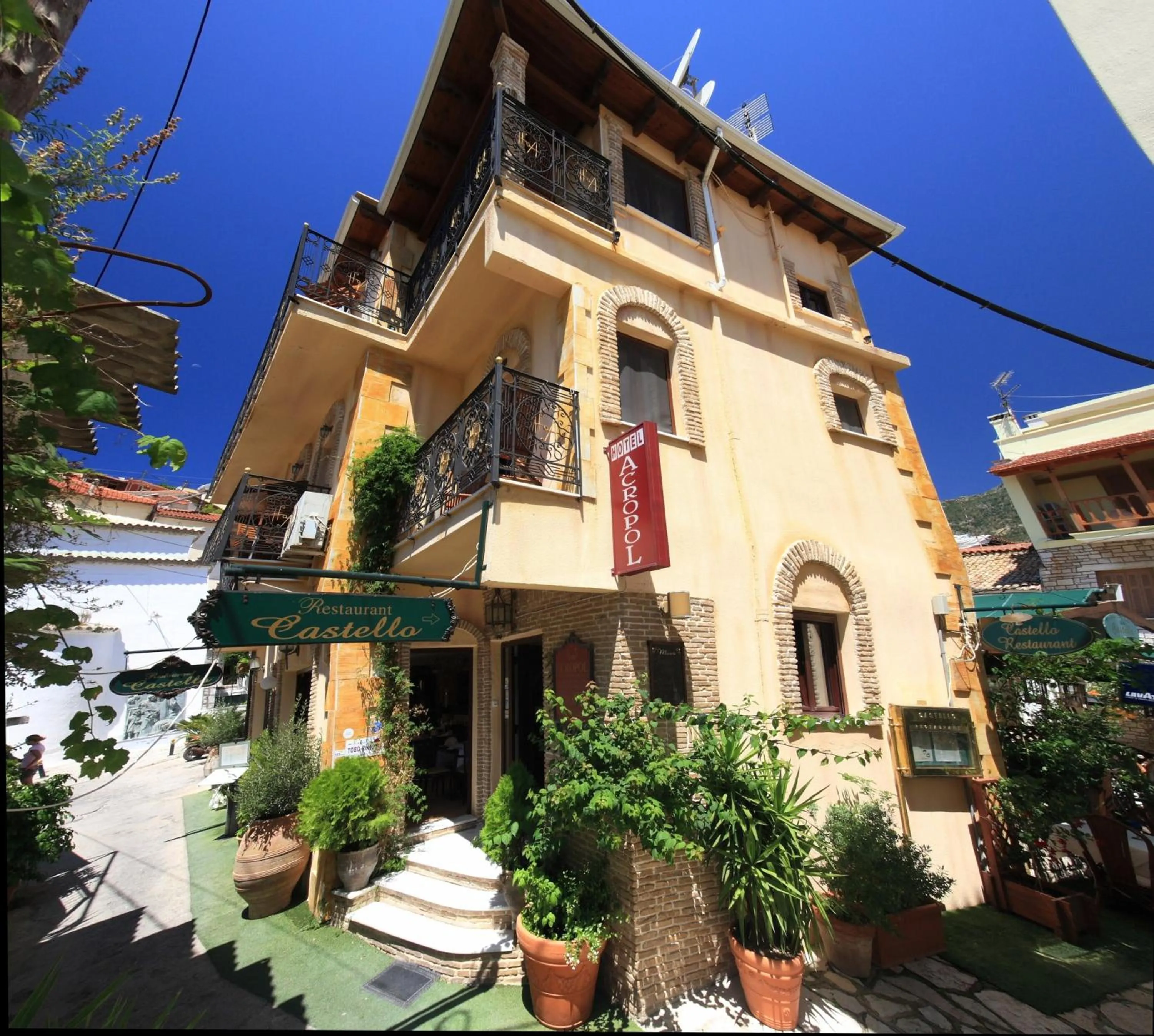 Property building in Hotel Acropol