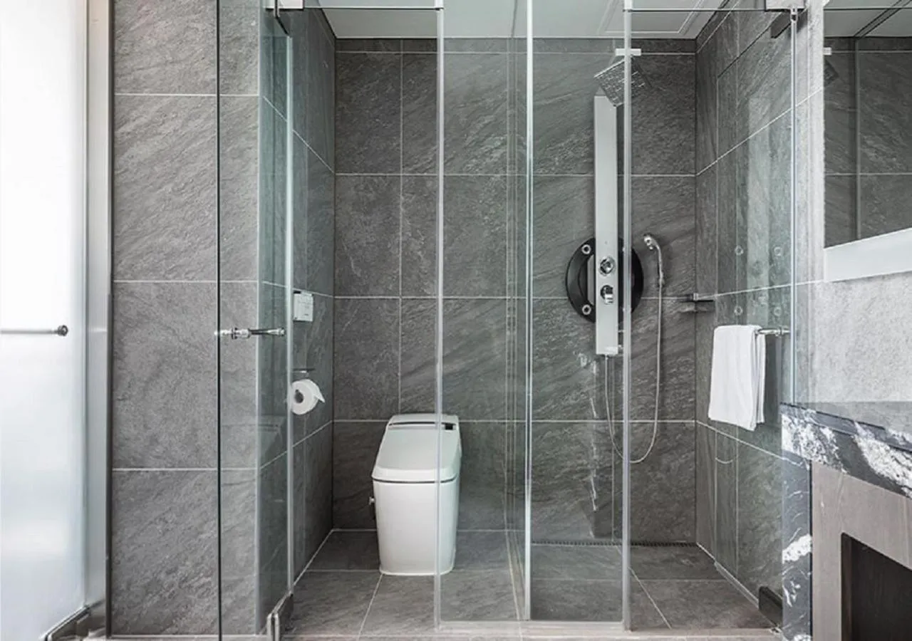 Toilet in SL Hotel Gangneung