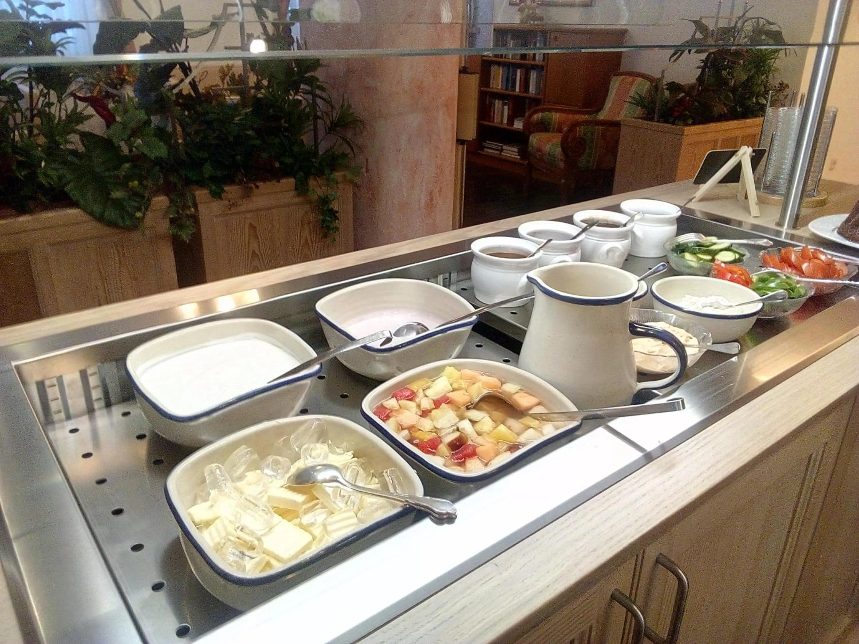 Buffet breakfast in Hotel Wagner