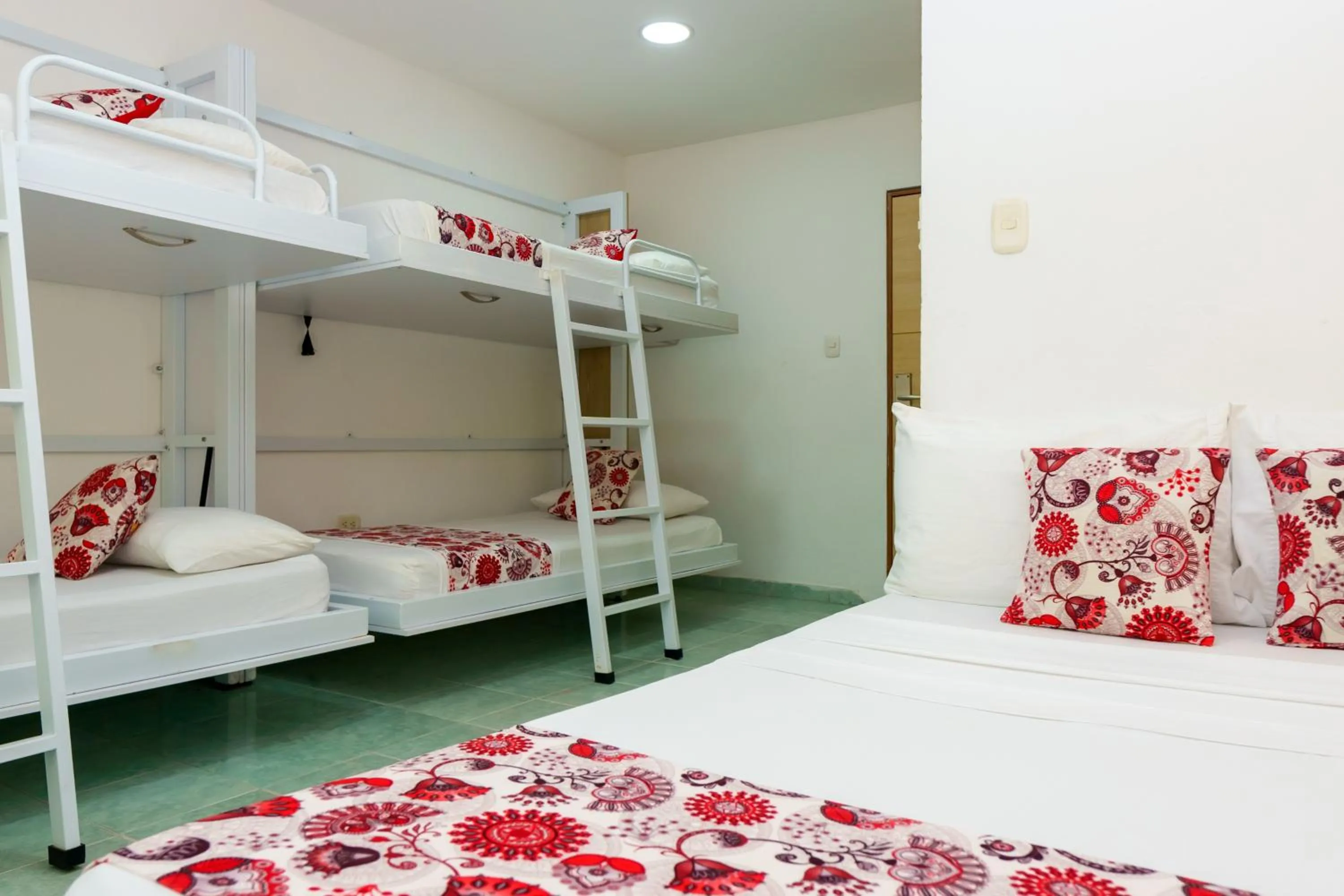 Bed in Hotel Portobahia Santa Marta Rodadero