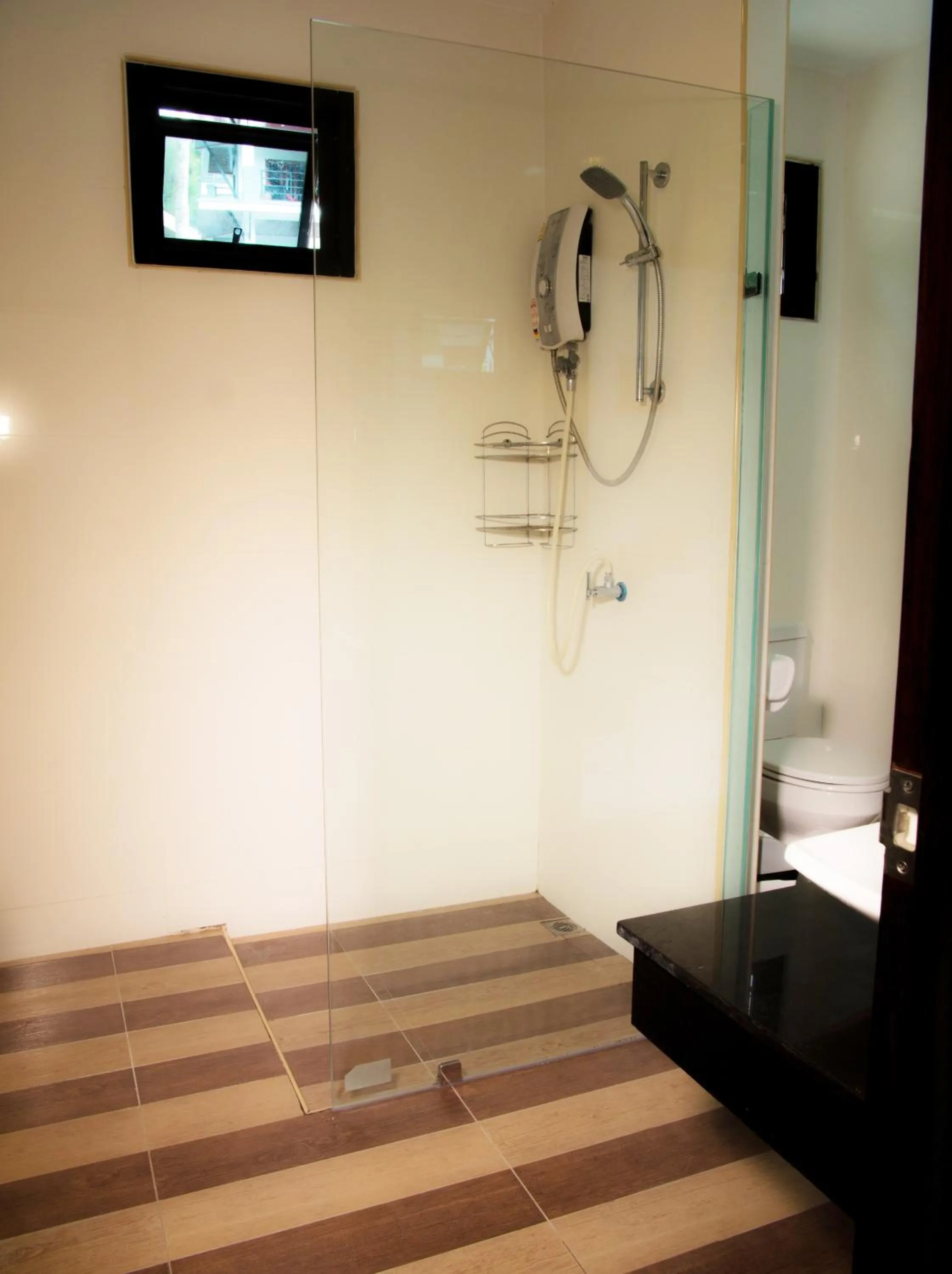 Shower in White Flower Lanta