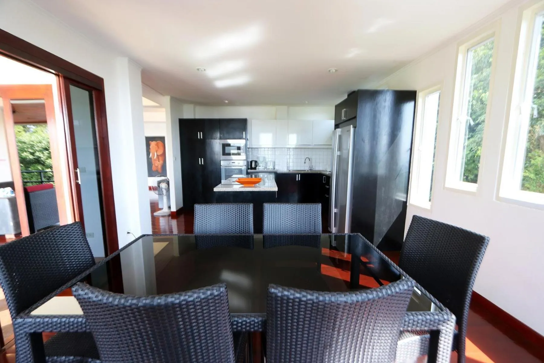 Kitchen or kitchenette in White Flower Lanta