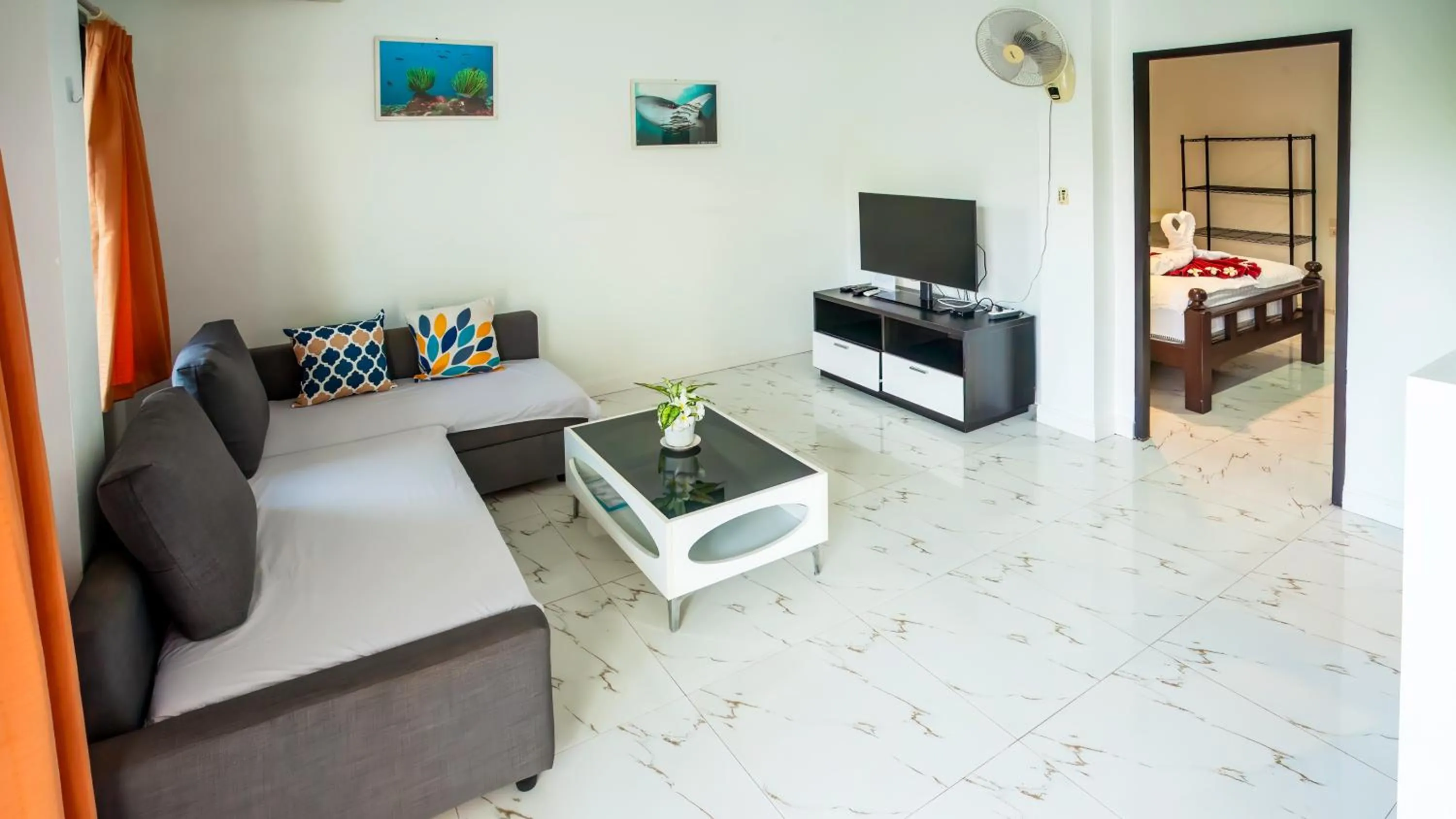 TV and multimedia, Bed in White Flower Lanta