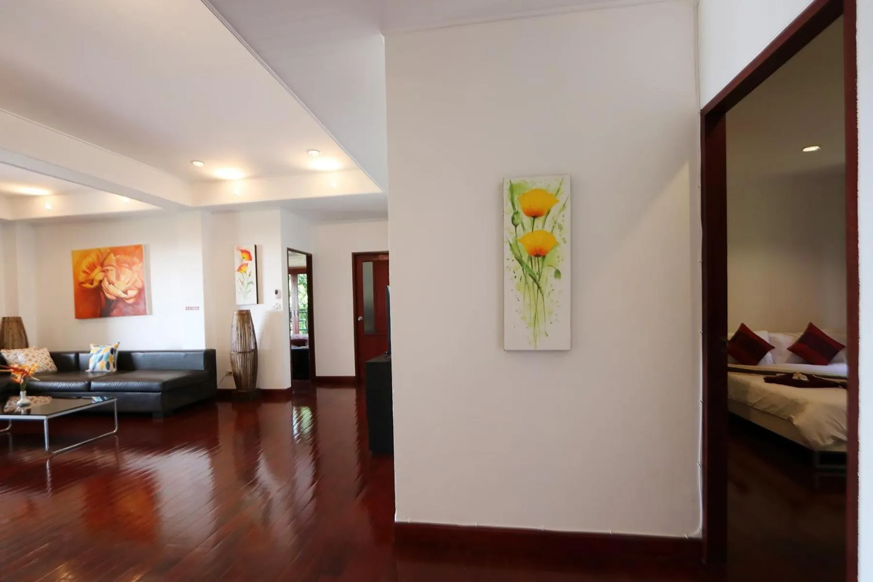 Facade/entrance, Bed in White Flower Lanta