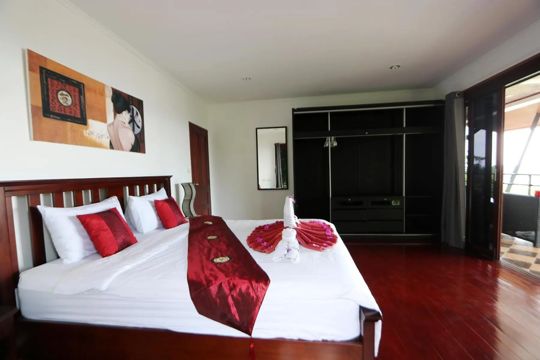 Bed in White Flower Lanta