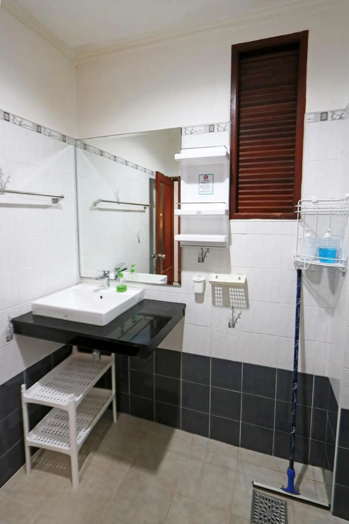 Bathroom in White Flower Lanta