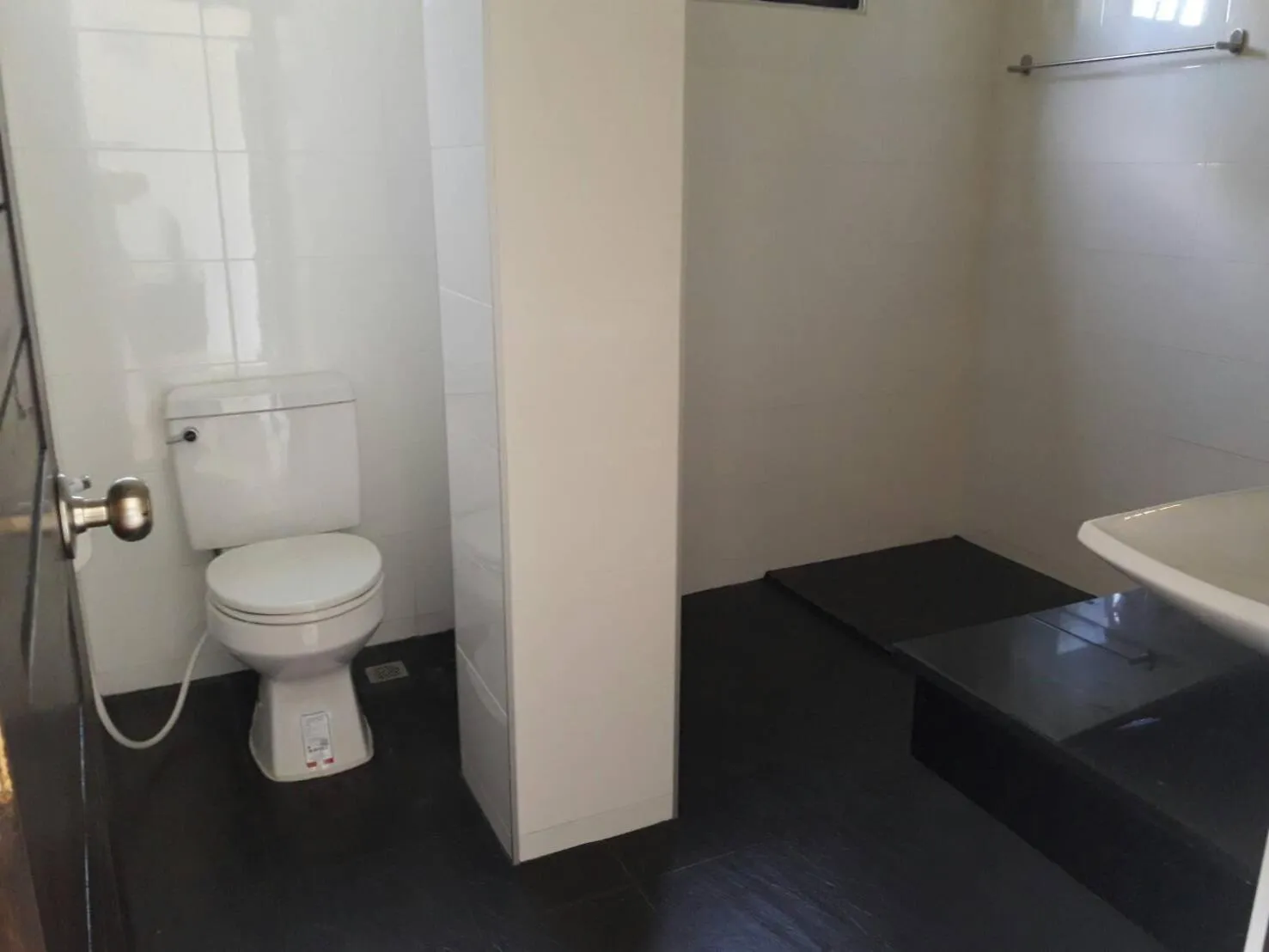 Shower in White Flower Lanta