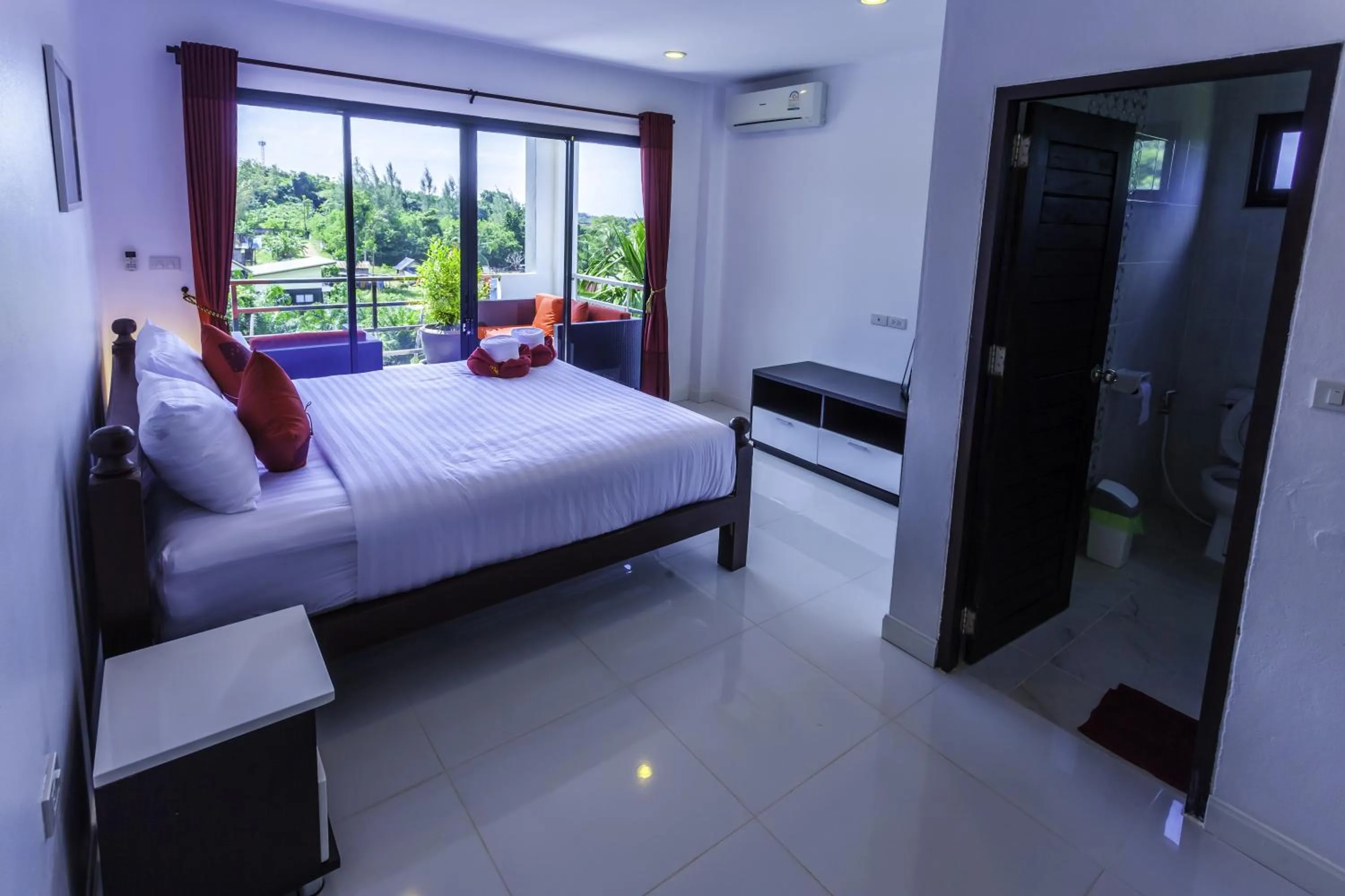Photo of the whole room, Bed in White Flower Lanta